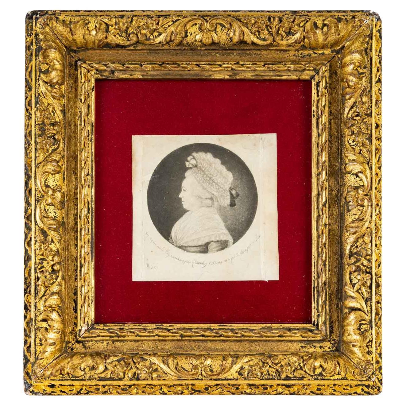 Small Portrait of Madame de Fougeroux de Bondaroy, physiognomy of Edme Quenedey des Riceys (1756 - 1830).
Measures: H: 22 cm, W: 21 cm, D: 2 cm.