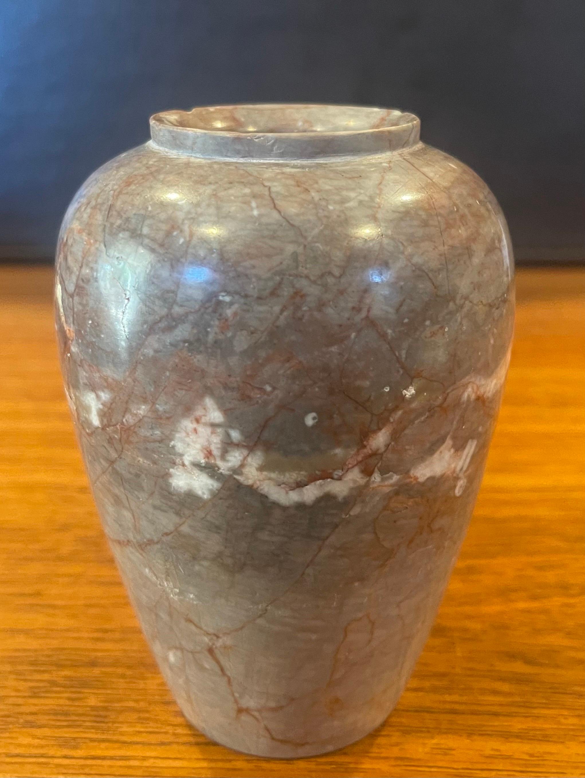 Small Post-Modern Italian Marble Vase In Good Condition For Sale In San Diego, CA