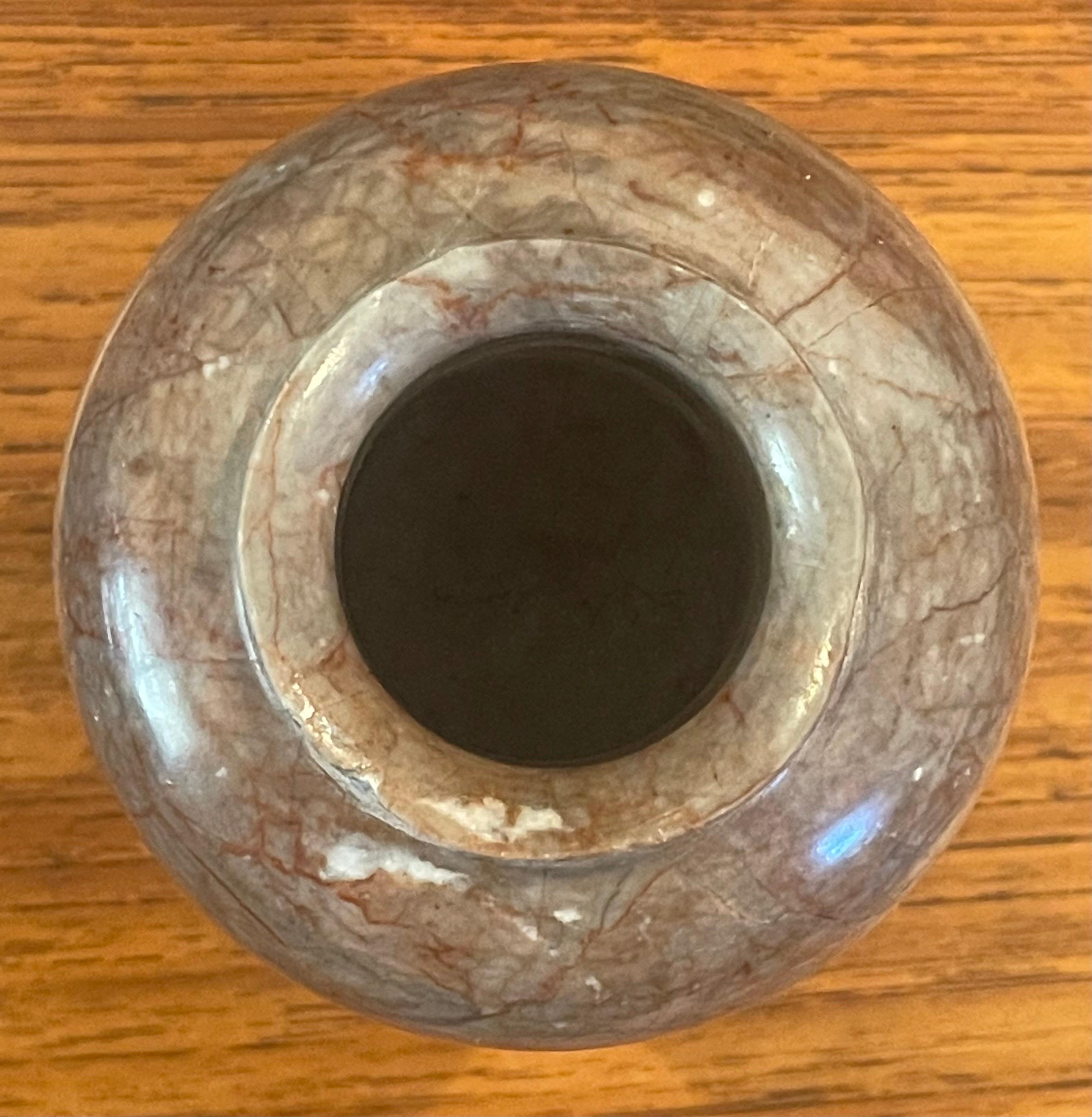 Small Post-Modern Italian Marble Vase For Sale 2