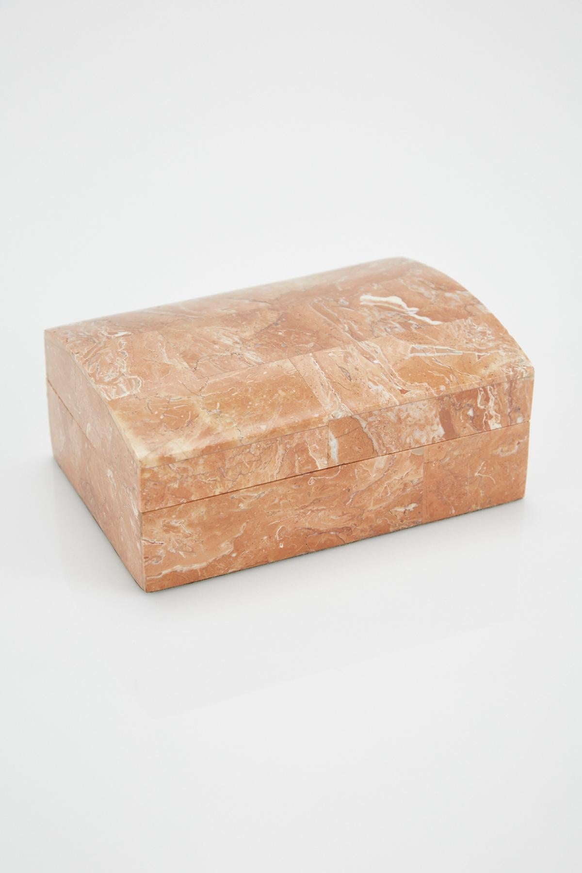 Minimalist Small Postmodern Dark Peach Tessellated Stone Lidded Decorative Box, 1990s