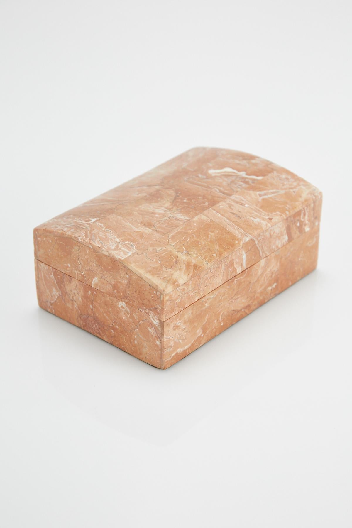 Philippine Small Postmodern Dark Peach Tessellated Stone Lidded Decorative Box, 1990s