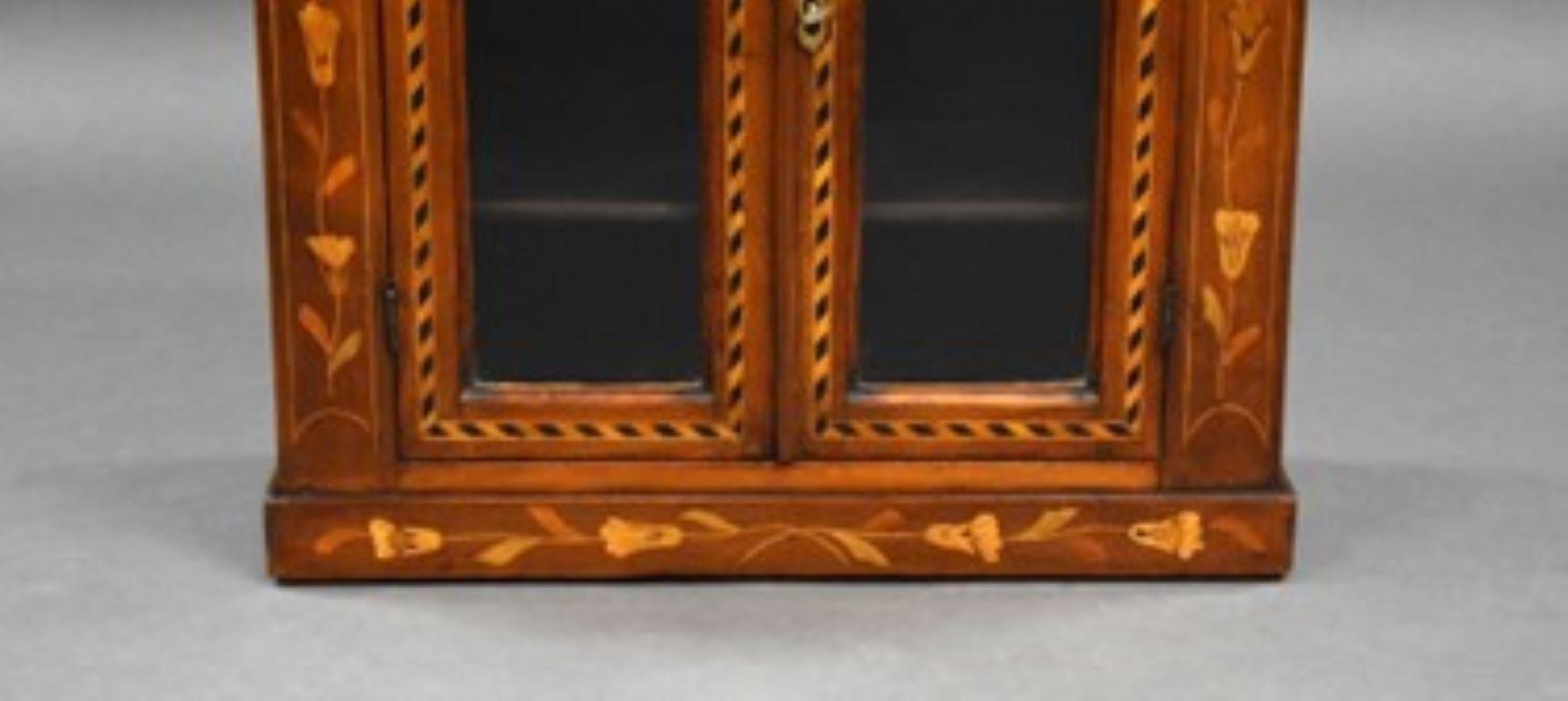 Small proportioned 19th Century Dutch Marquetry Cabinet For Sale 4