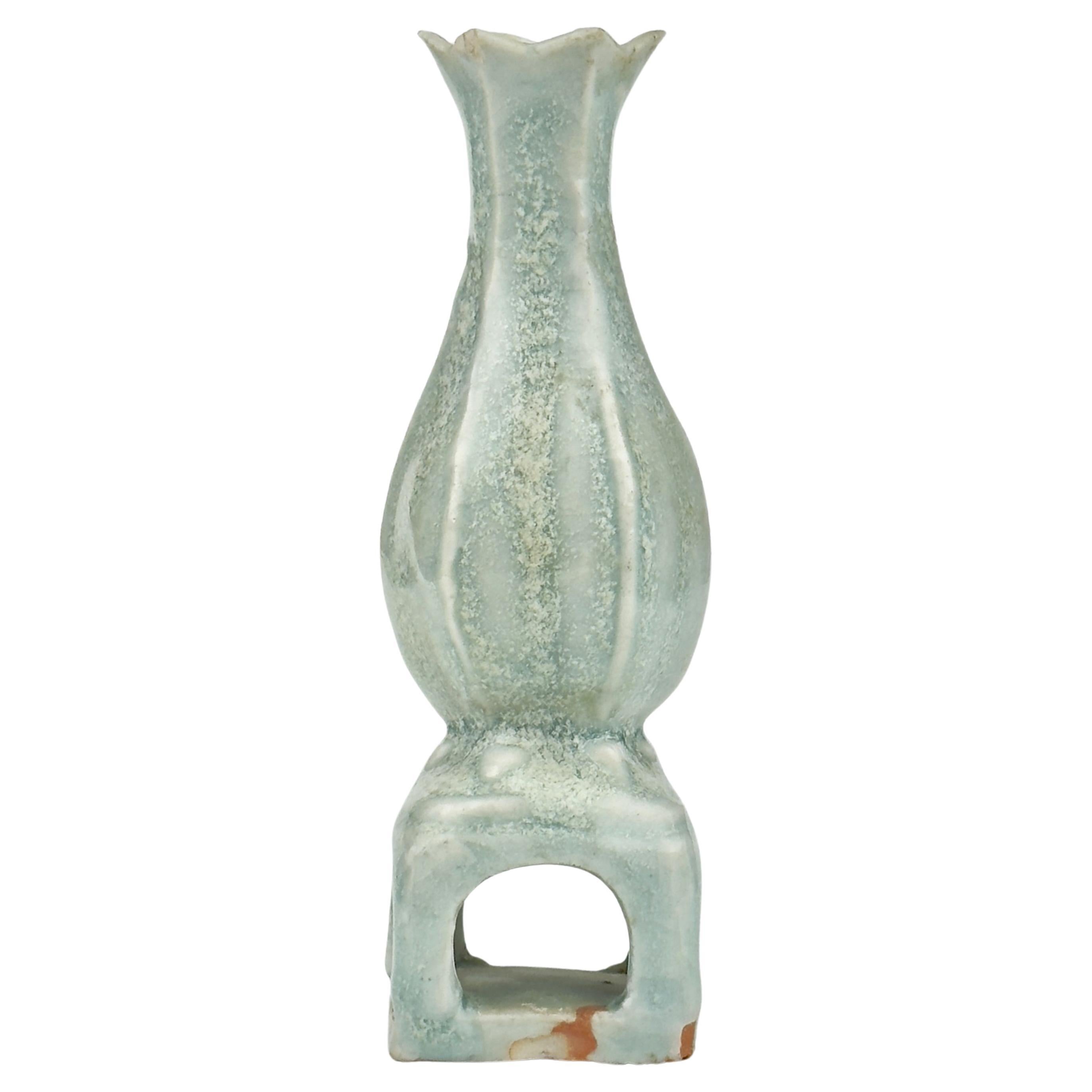 Small Qingbai Pear-Shaped Vase, Song-Yuan Dynasty(13-14th century) For Sale