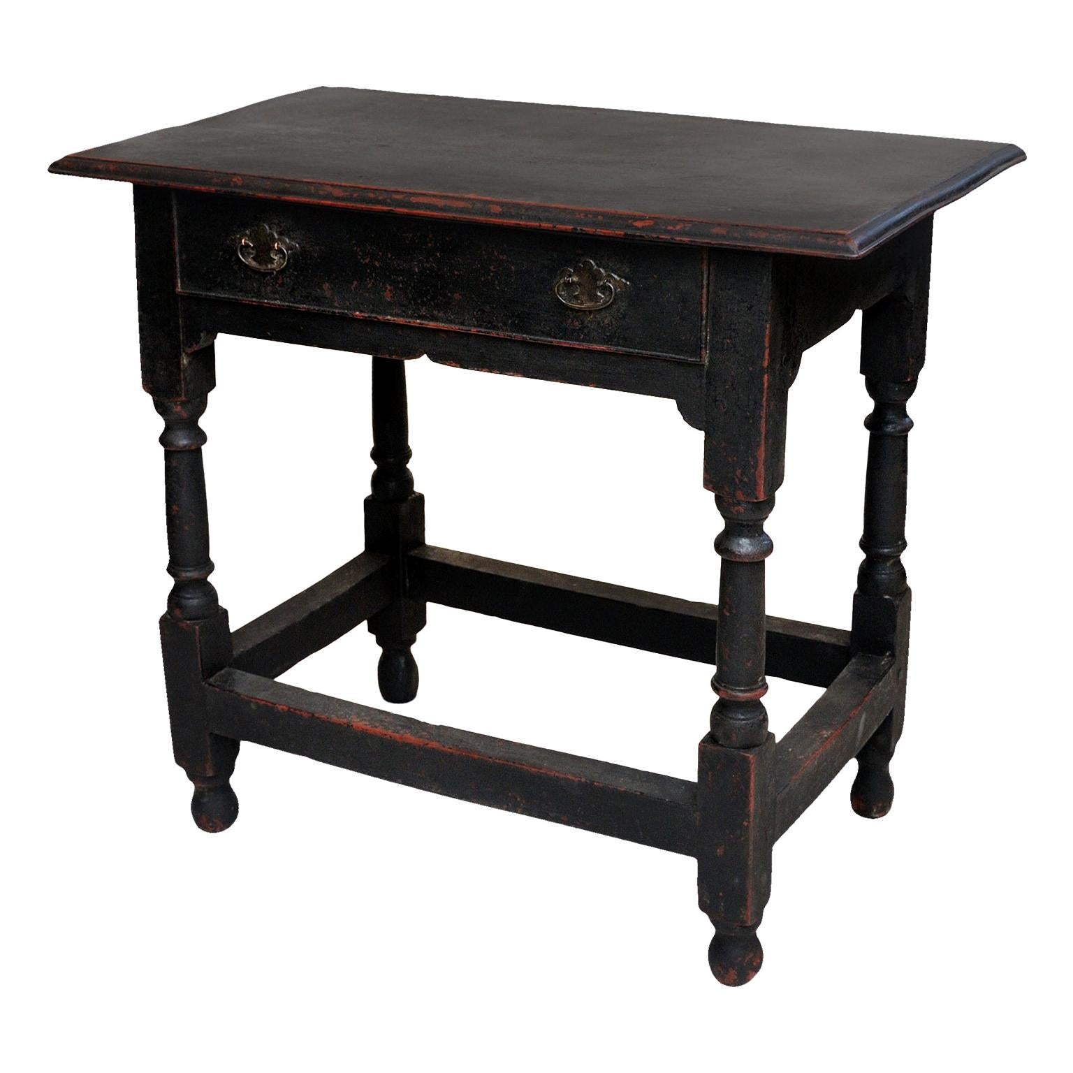 Small Queen Anne Period Painted Side Table, circa 1710 For Sale