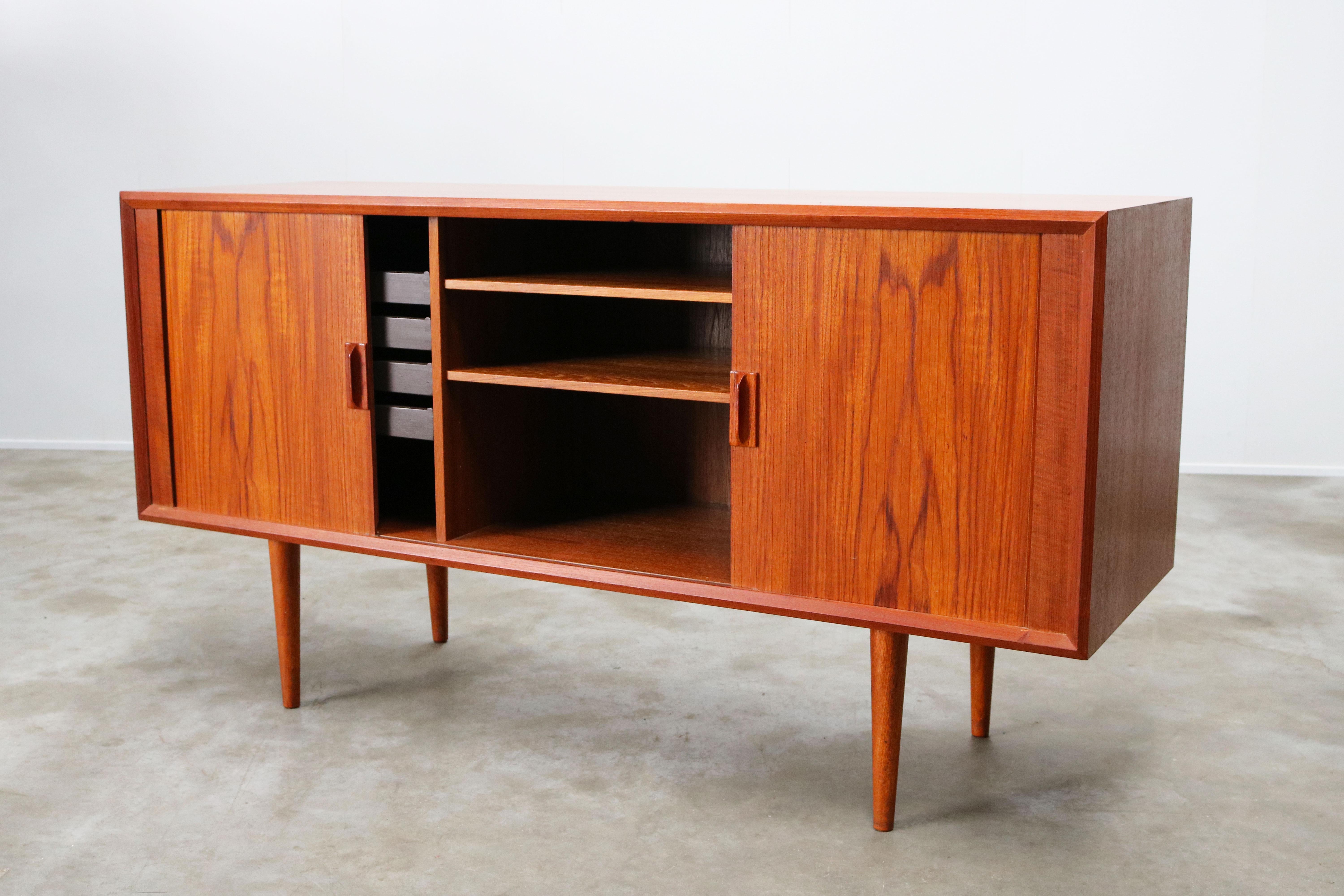 Small Rare Danish Sideboard / Credenza by Svend Aage Madsen for Faarup 1950 Teak 8
