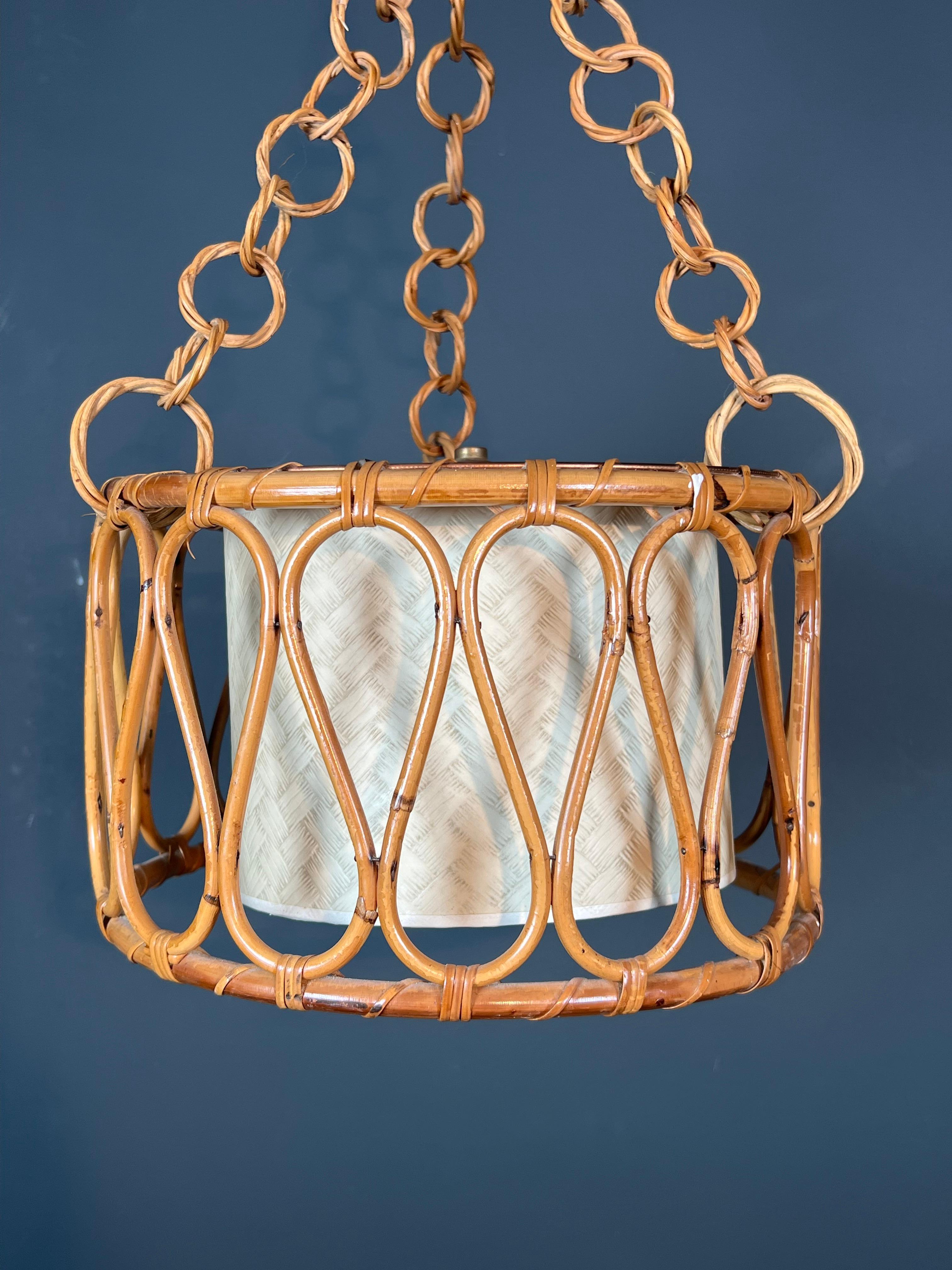 Piccolo lampadario in rattan nello stile di Adrien Audoux e Frida Minet in vendita 3