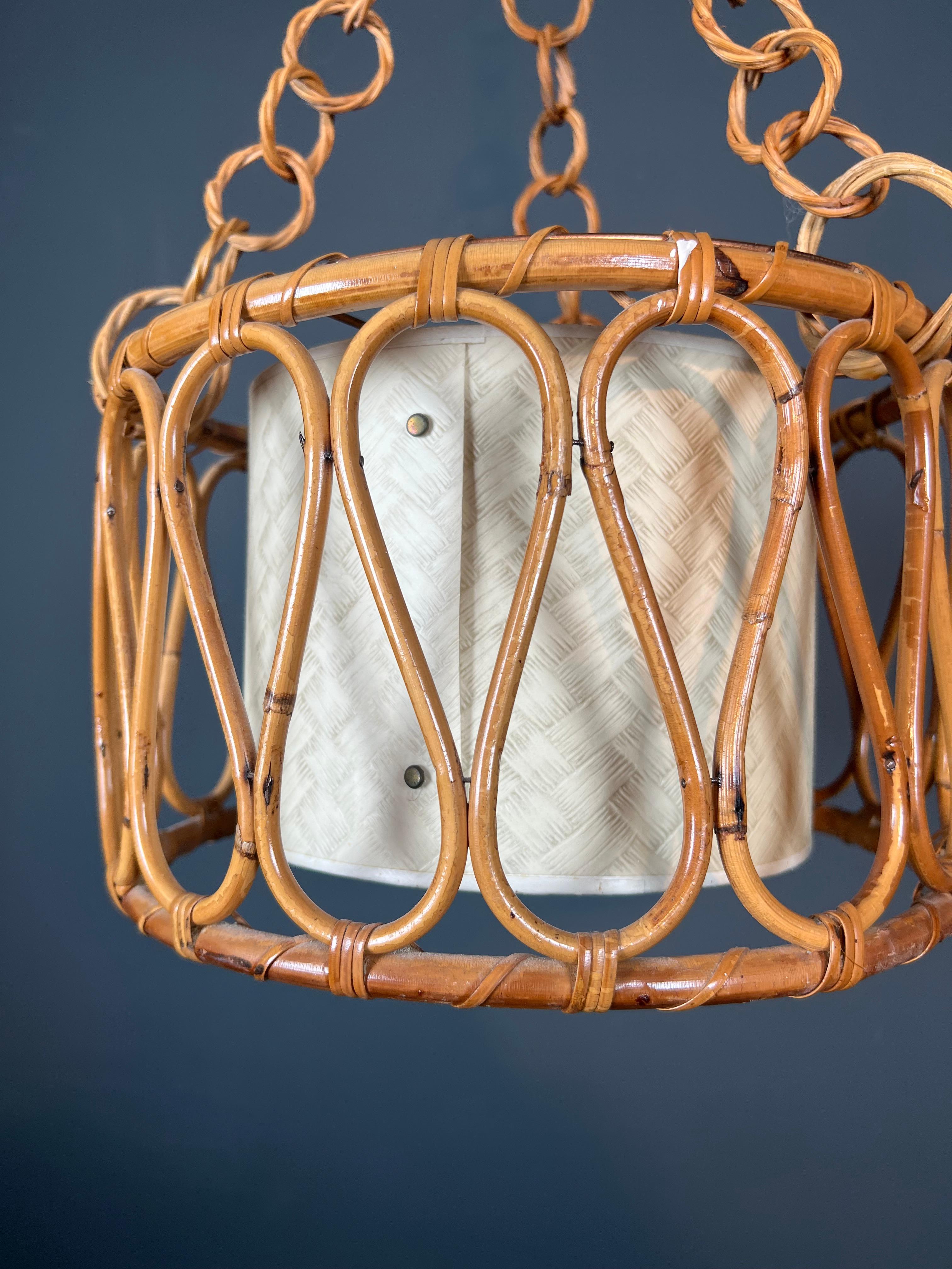 Piccolo lampadario in rattan nello stile di Adrien Audoux e Frida Minet in vendita 4