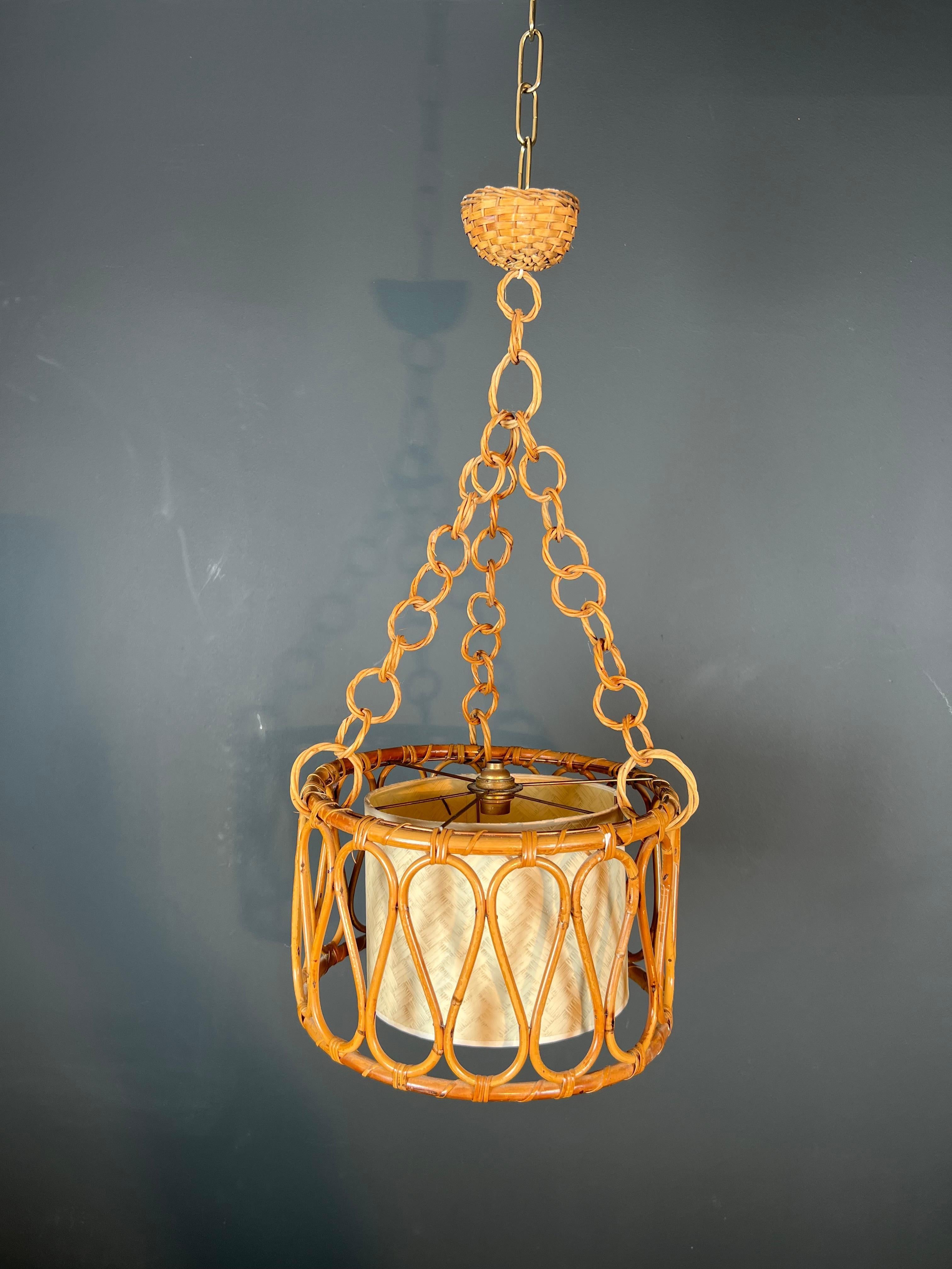 Piccolo lampadario in rattan nello stile di Adrien Audoux e Frida Minet in vendita 5