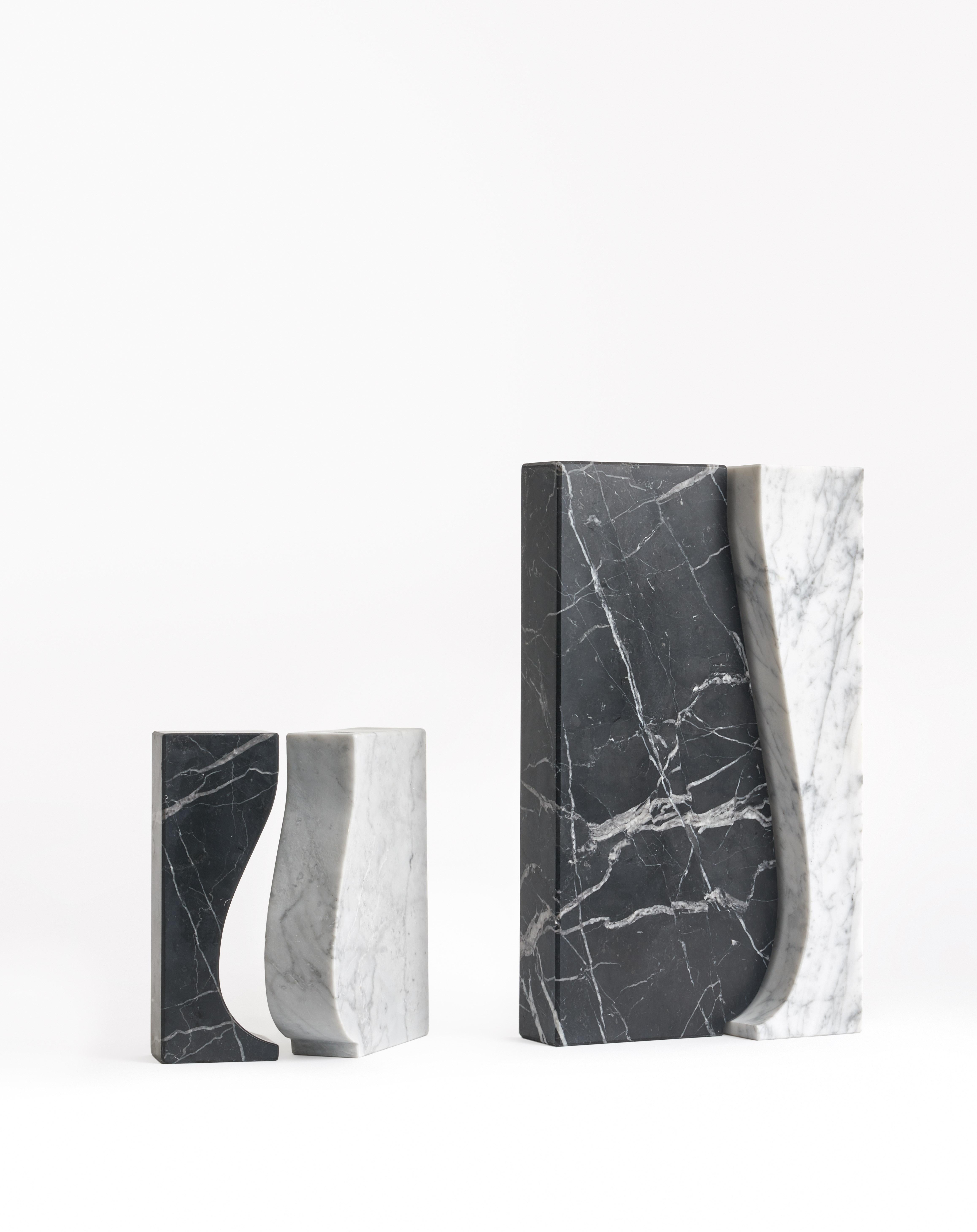 Small Recisi Marble Vase, Moreno Ratti In New Condition In Geneve, CH