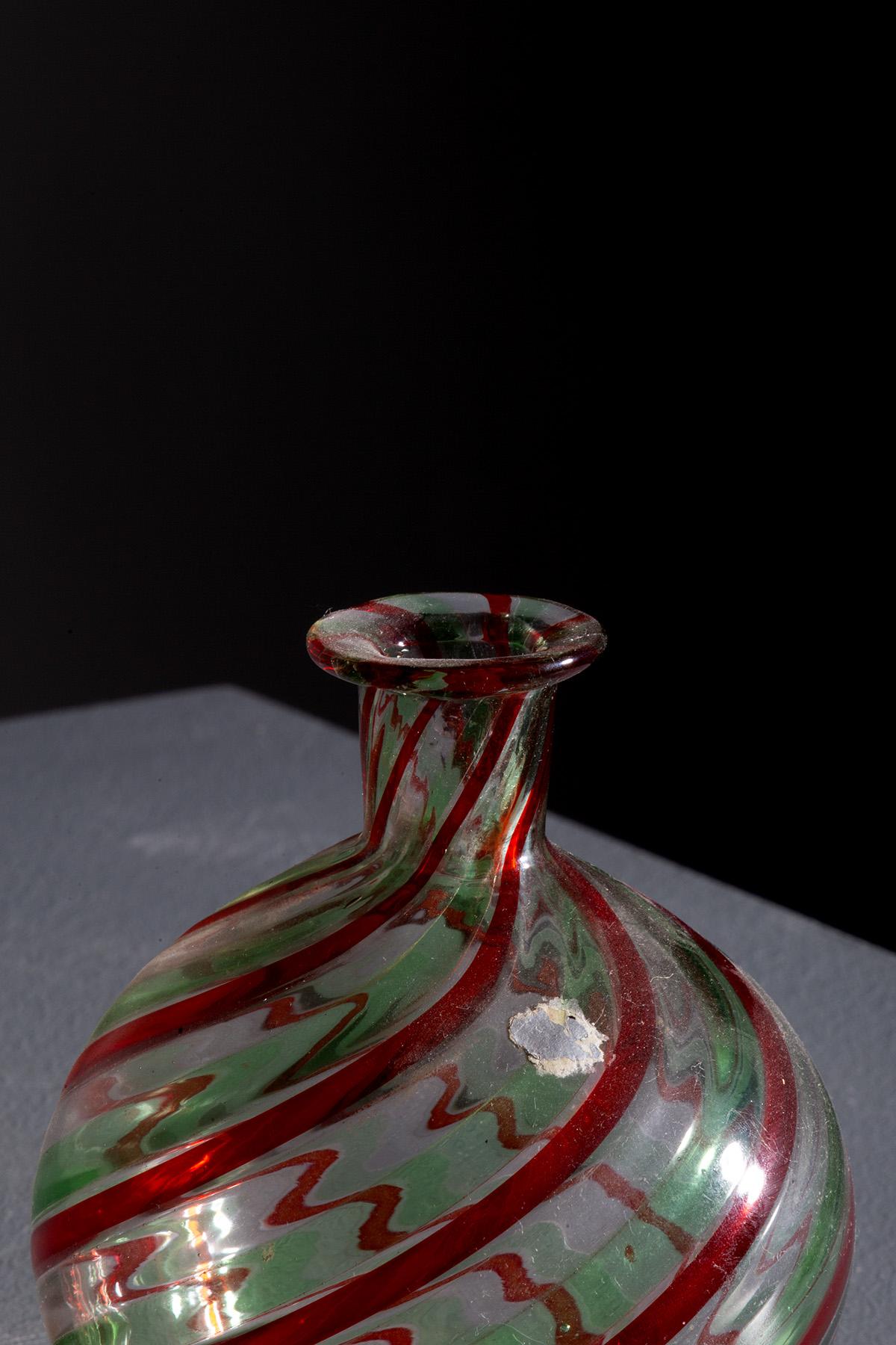 Vetro di Murano Small red and green murano glass vase in vendita