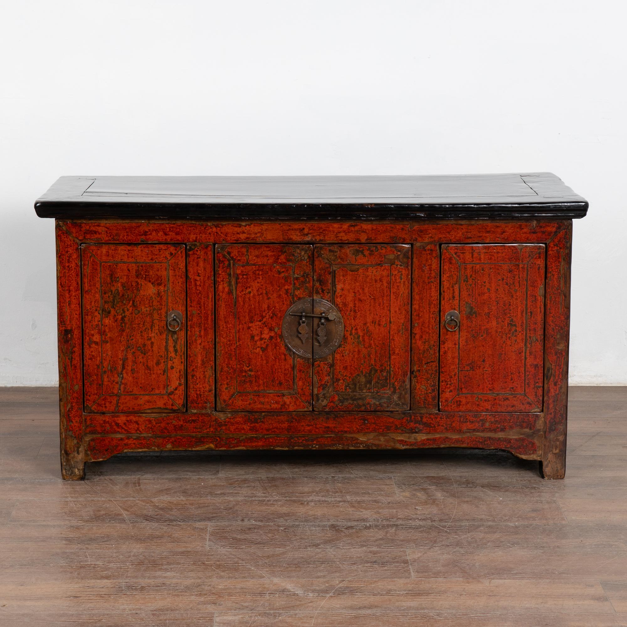 Small Red Chinese Console Sideboard, circa 1880 In Good Condition For Sale In Round Top, TX