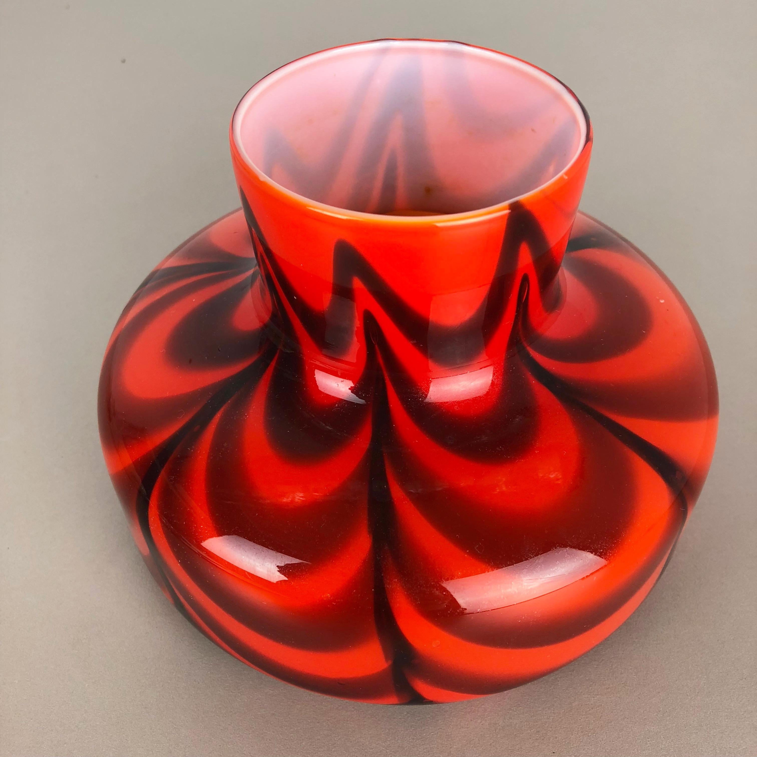 Small Red Vintage Pop Art Opaline Florence Vase Design 1970s, Italy, Nr. 2 In Good Condition For Sale In Kirchlengern, DE
