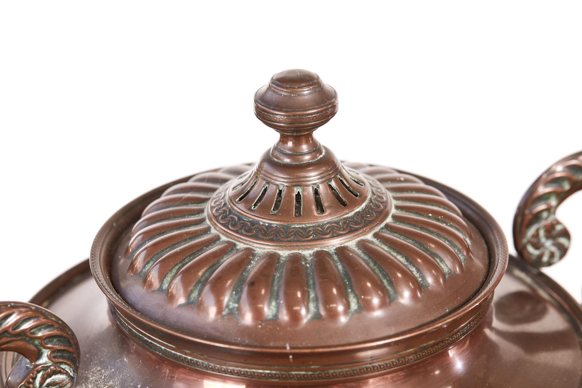 Fine small regency copper samovar with detailed decoration to the lid and base, lovely ornate handles and tap, standing on round feet.

Lovely original condition.
 