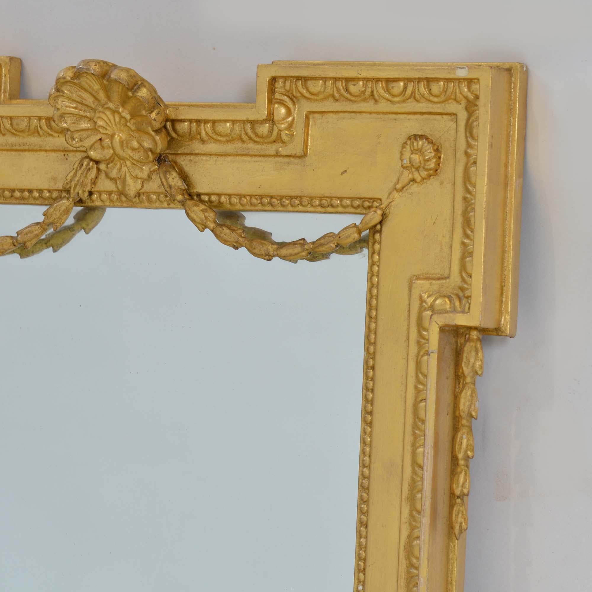 English Small Regency giltwood mirror For Sale