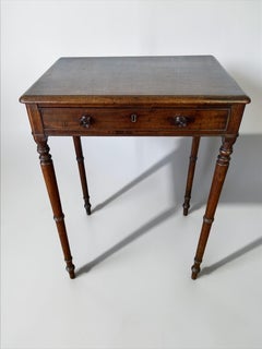 Kleiner Regency-Beistelltisch aus Mahagoni