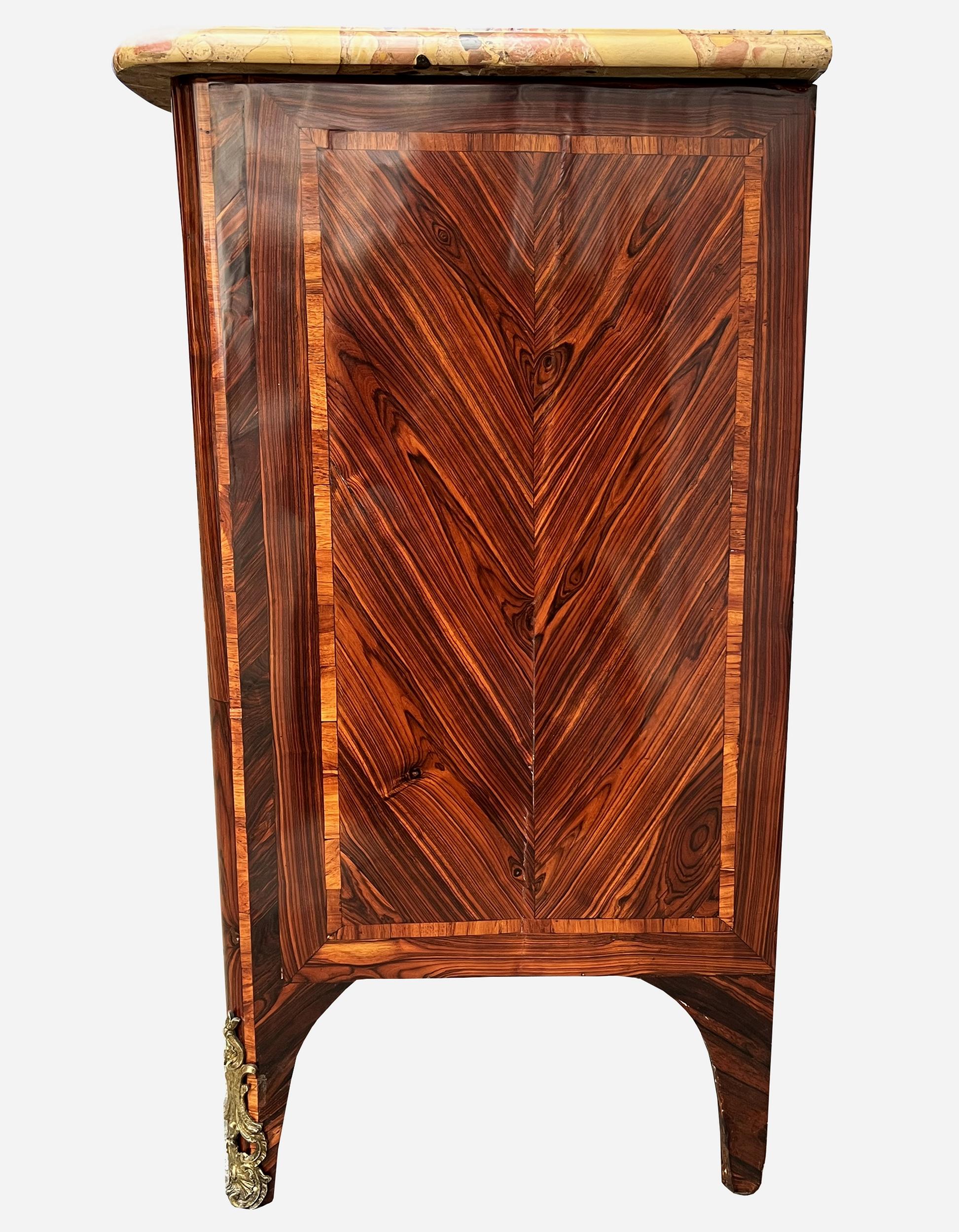 French Small Regency period marquetry in-between chest of drawers, France circa 1715/23 For Sale