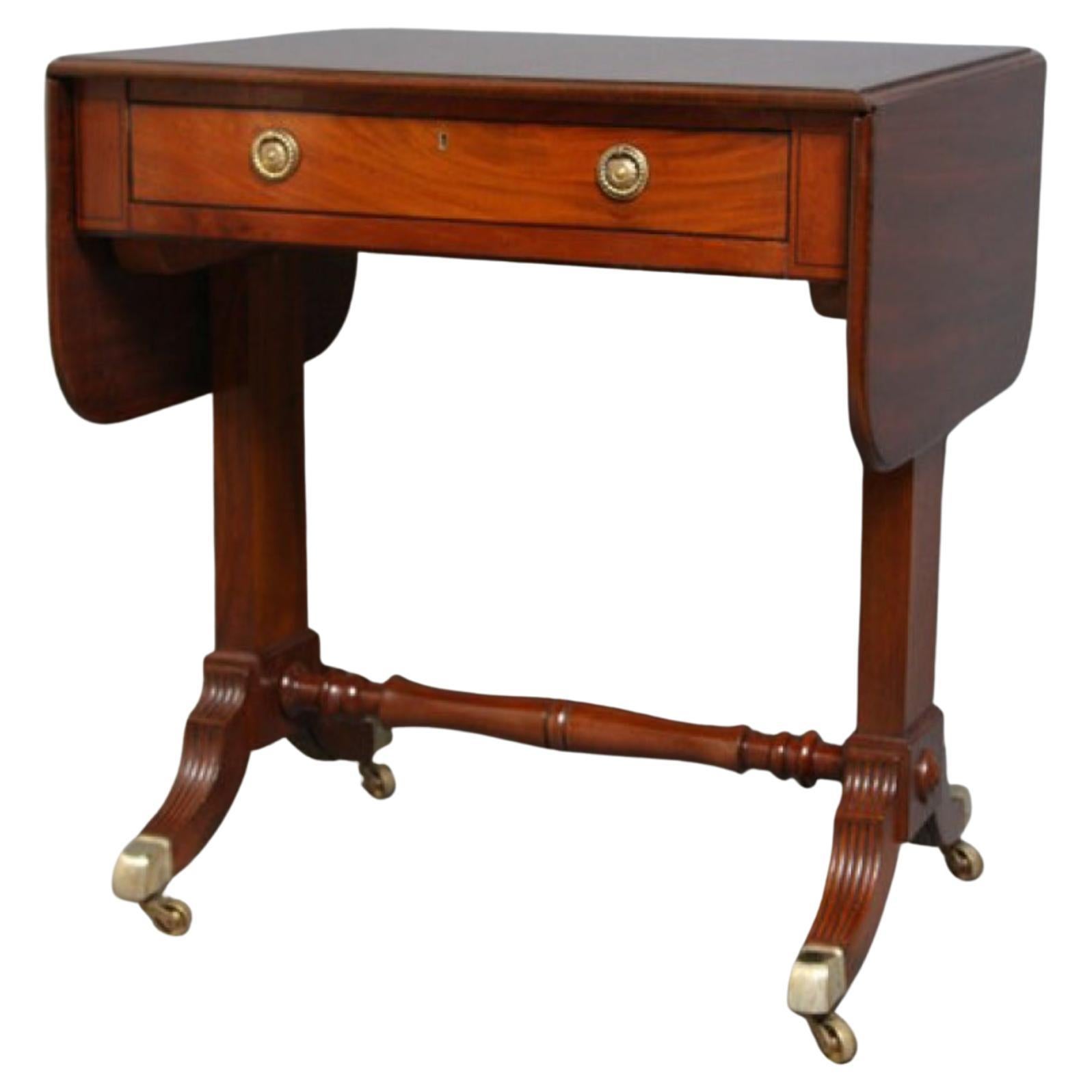 Fine Regency Mahogany Sofa Table For Sale at 1stDibs