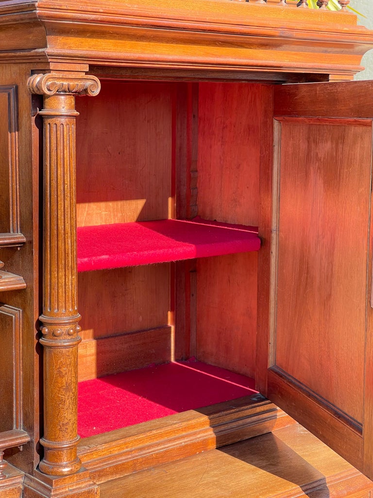 Small Renaissance Style Walnut Buffet, 19th century For Sale at 1stDibs
