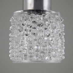 Kleine Retro-Pendelleuchte aus Glas und Aluminium