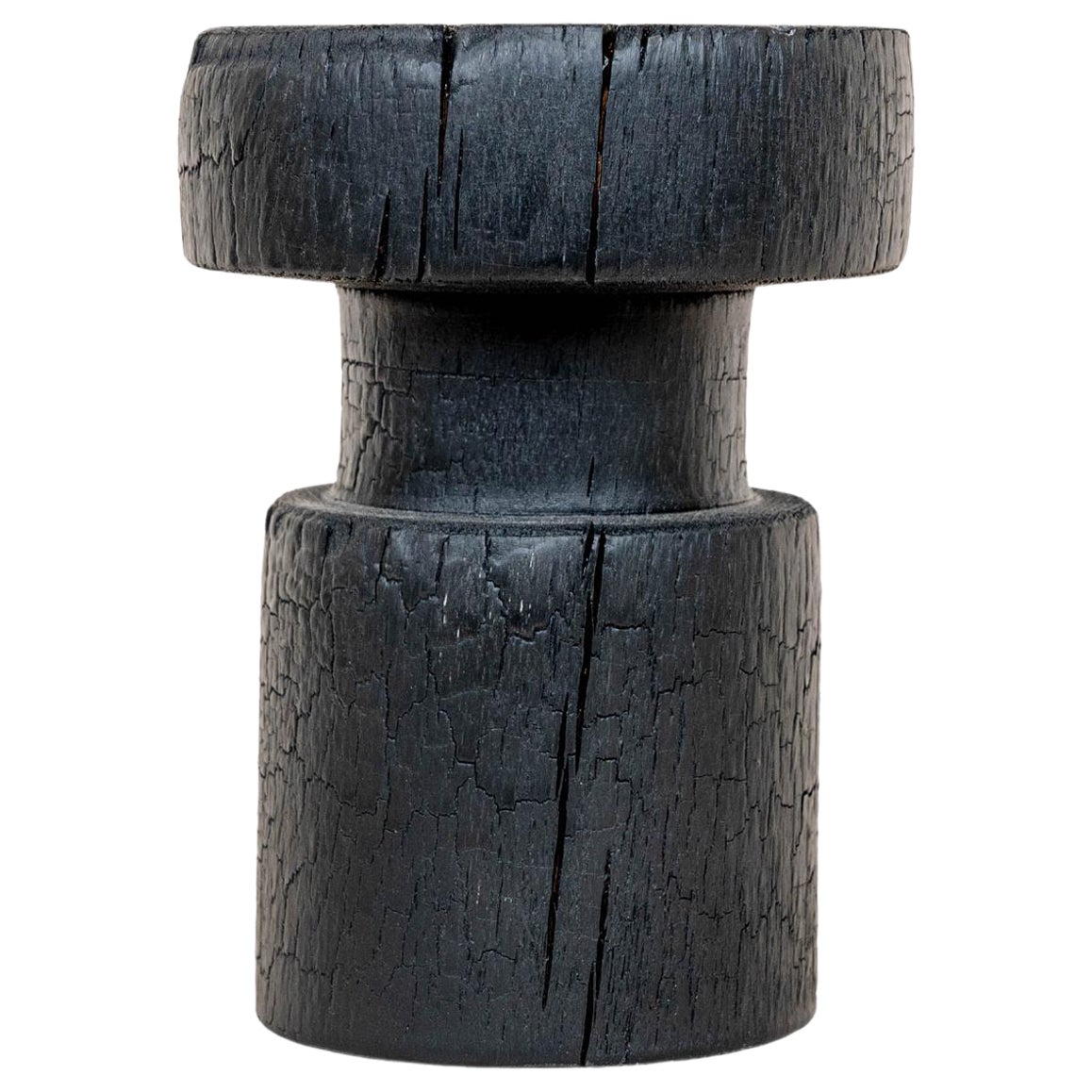 Petit vase tourné en hêtre brûlé de Daniel Elkayam