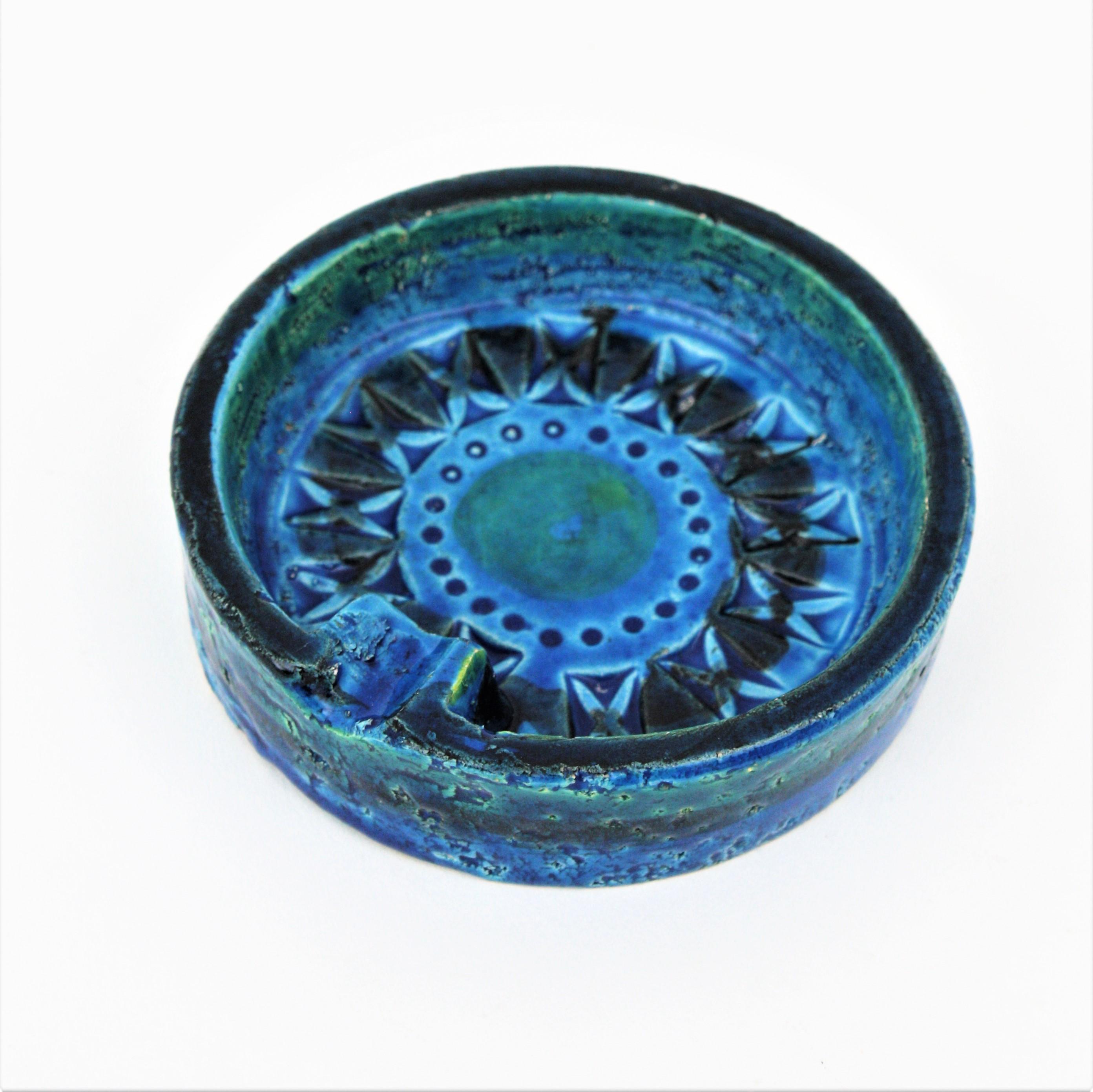 Small Rimini Blue Glazed Ceramic Circular Ashtray by Aldo Londi for Bitossi In Excellent Condition In Barcelona, ES
