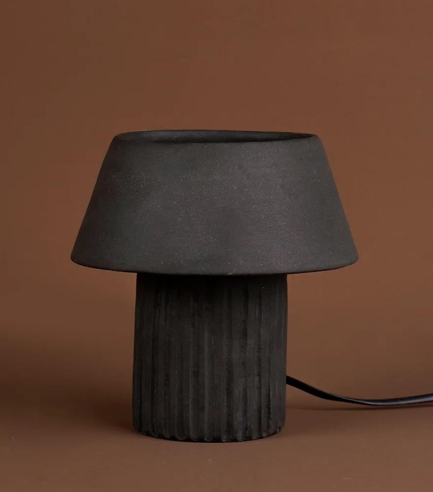XXIe siècle et contemporain Petite lampe de bureau Rio Clay de Harshita Jhamtani Designs en vente