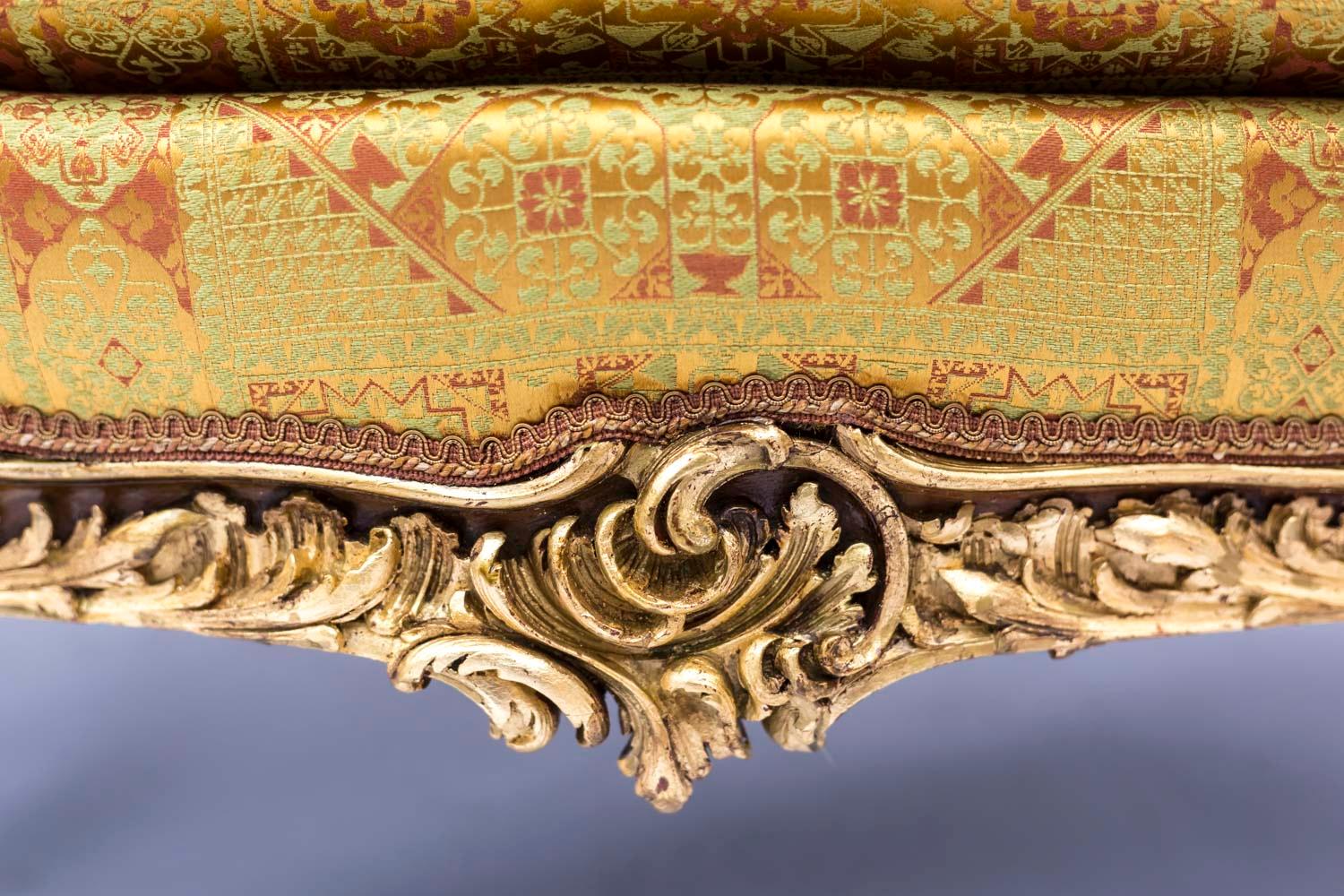 Small Rocaille Style Sofa, Natural Walnut and Gilt Highlights, Late 19th Century 2