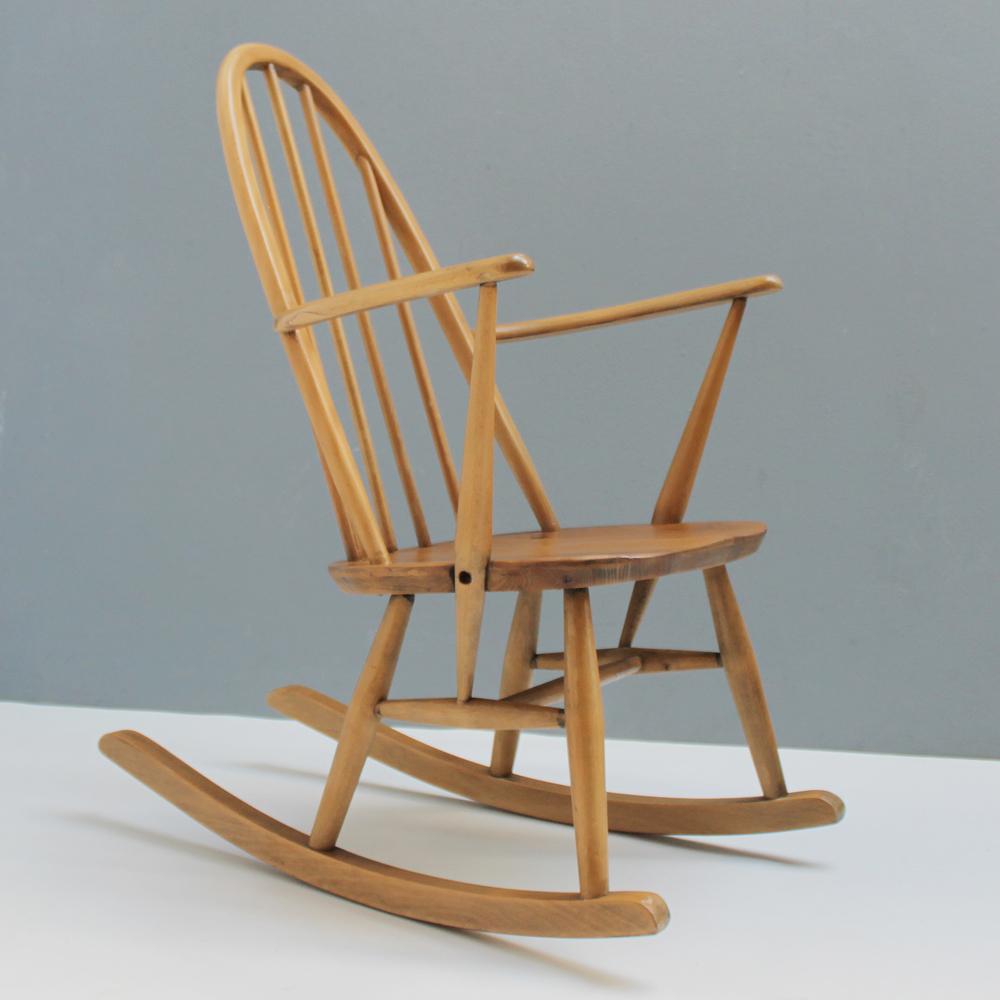 Small Rocking Chair by Lucian Ercolani for Ercol For Sale 2
