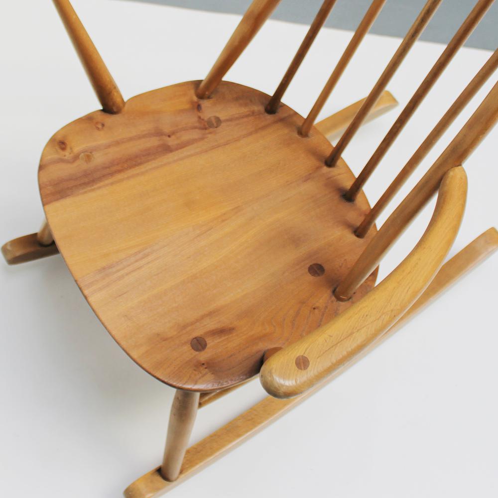 Small Rocking Chair by Lucian Ercolani for Ercol For Sale 3
