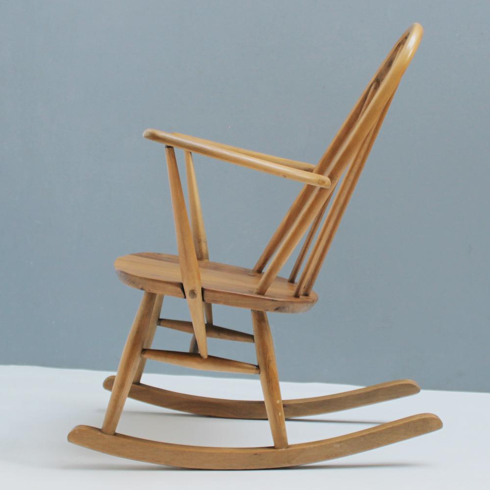 Mid-20th Century Small Rocking Chair by Lucian Ercolani for Ercol For Sale
