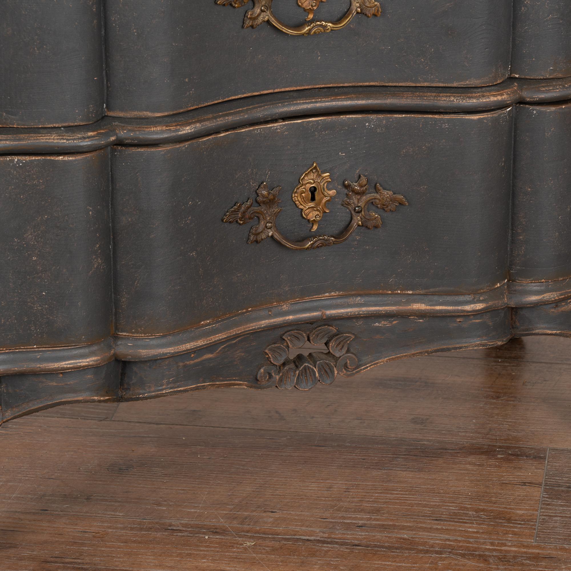Small Rococo Chest of Three Drawers, Sweden circa 1840-60 For Sale 1