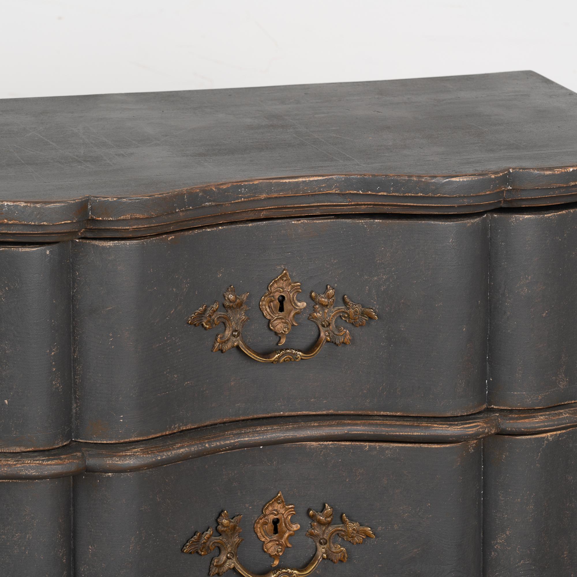 Small Rococo Chest of Three Drawers, Sweden circa 1840-60 For Sale 2