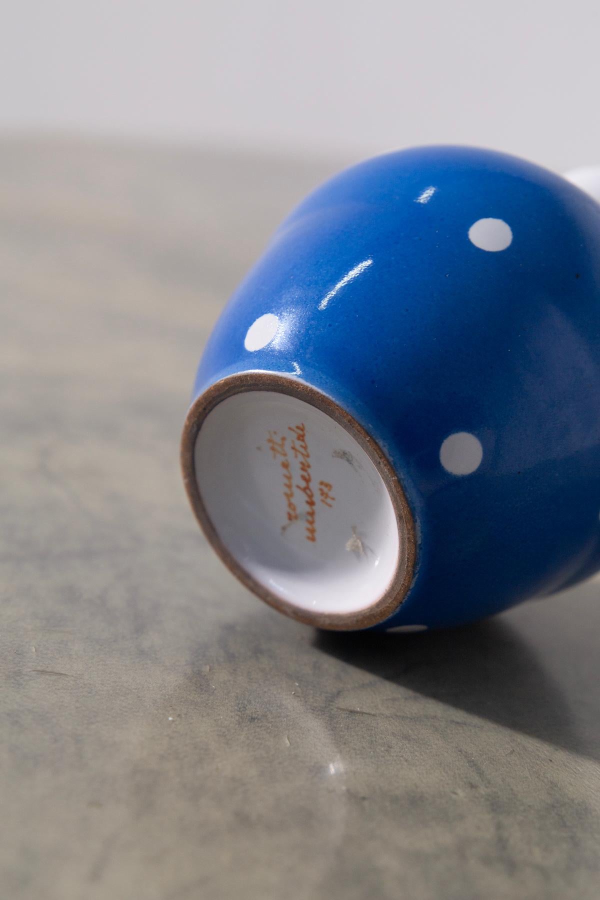 Small Rometti vase with blue pois dots, signed Rometti In condizioni buone in vendita a Milano, IT