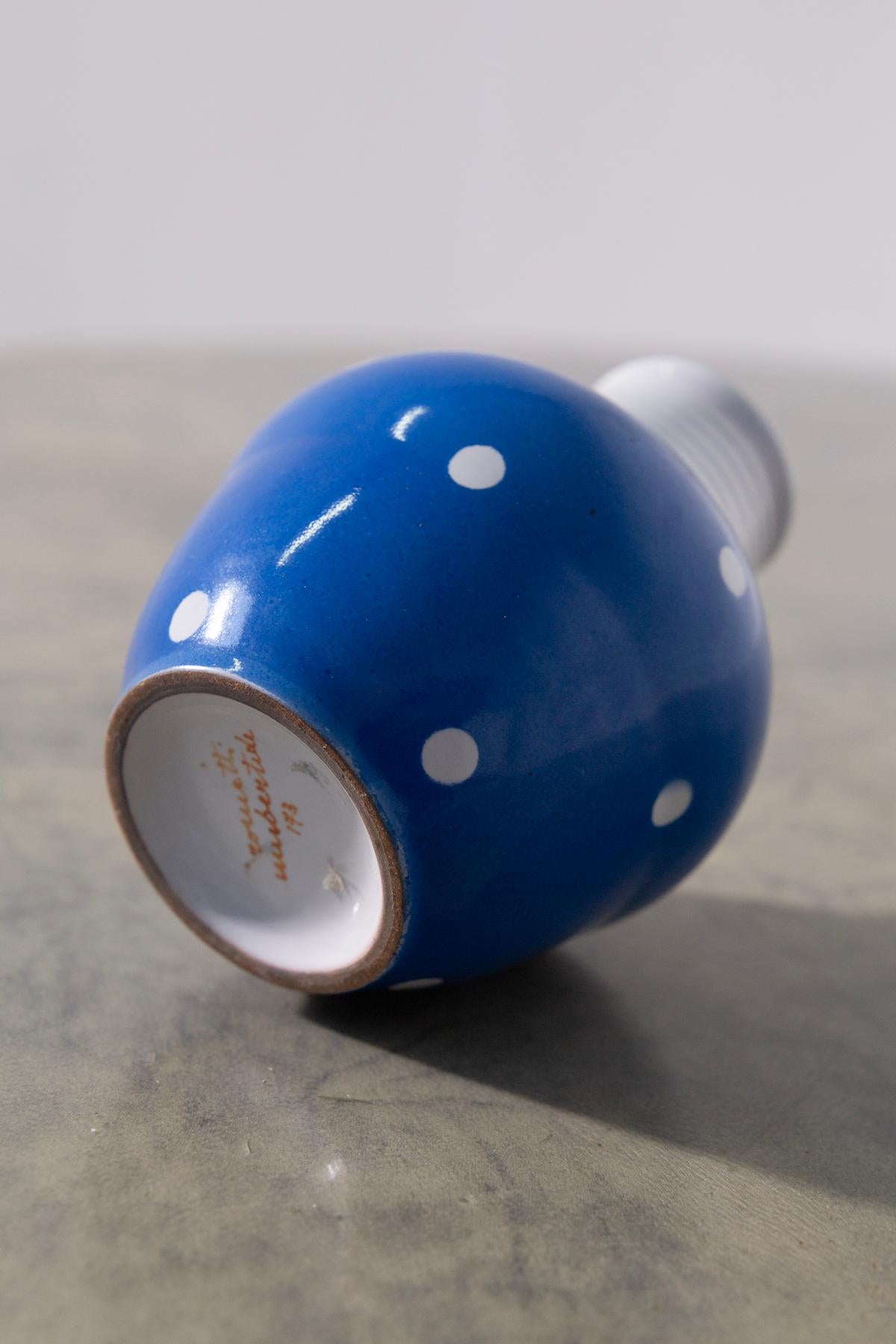 Mid-20th Century Small Rometti vase with blue pois dots, signed Rometti in vendita