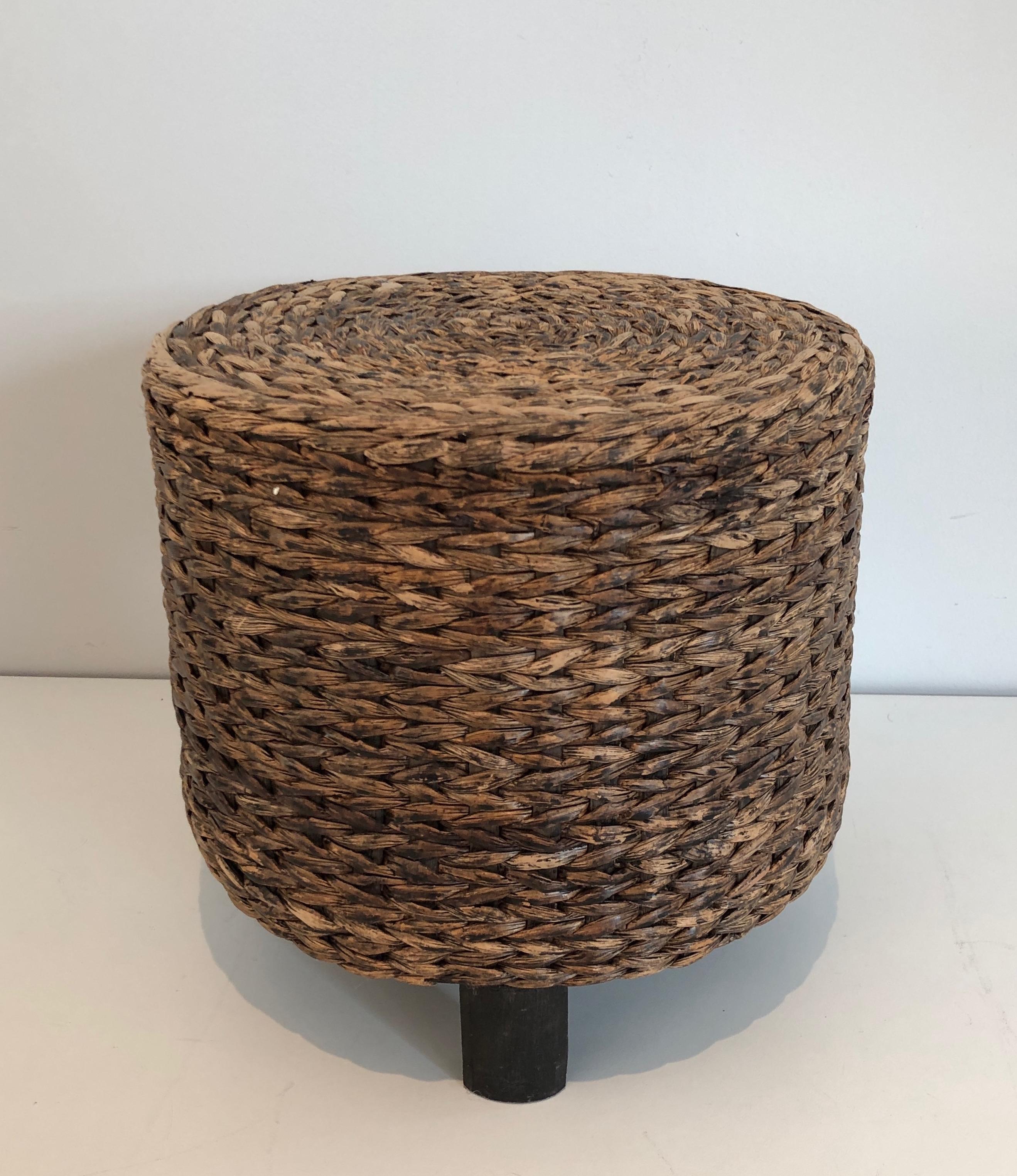 Mid-Century Modern Small Rope Stool in the Style of Adrien Audoux et Frida Minet. French work. For Sale
