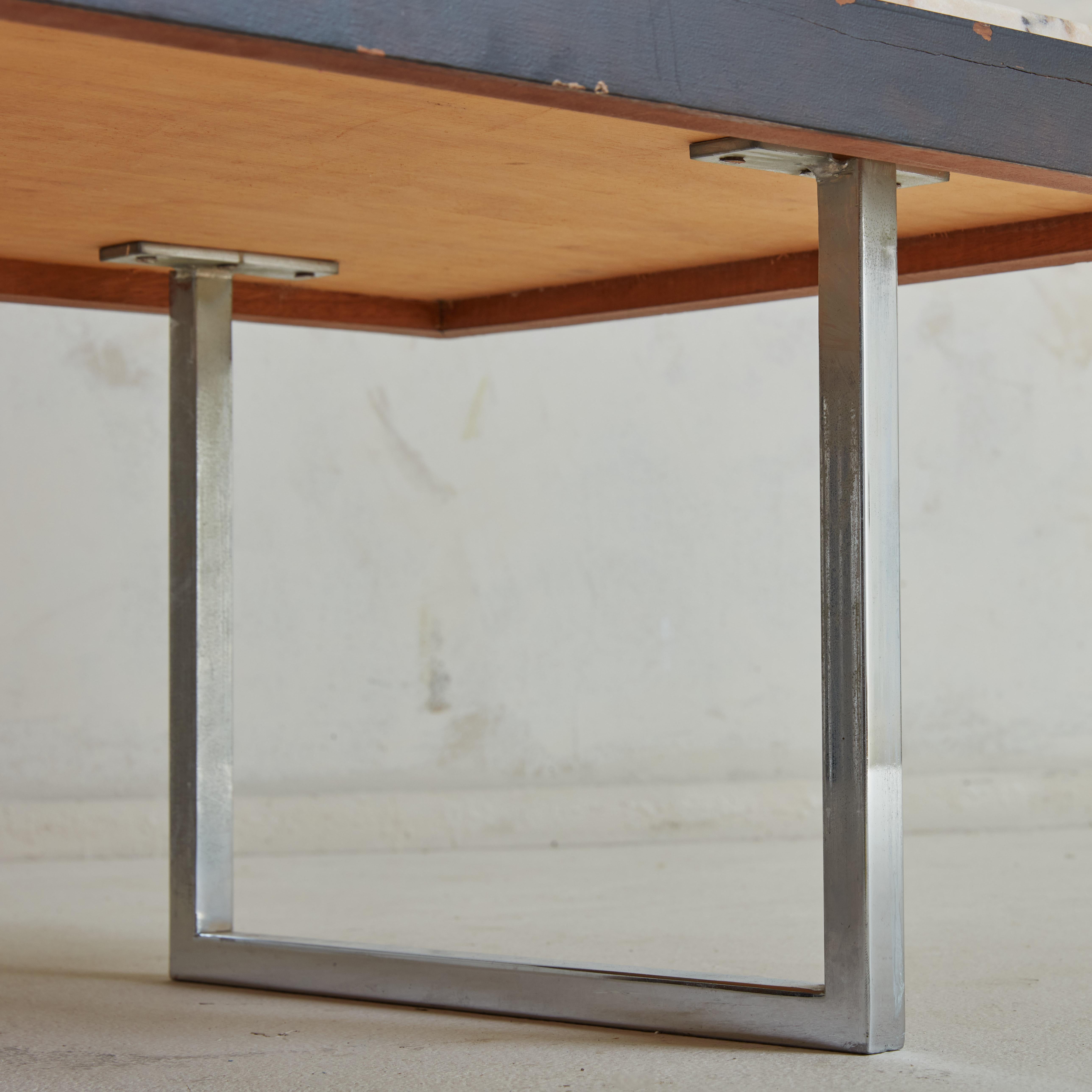 Espagnol petite table basse Rosa Aurora en marbre en vente