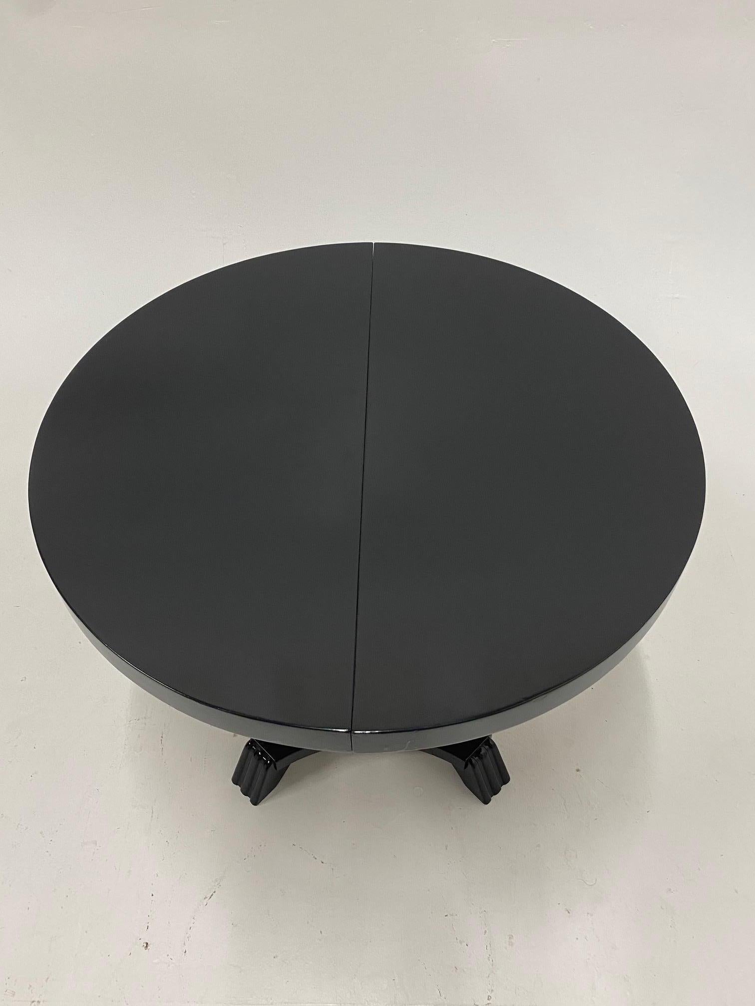 American Small Round and Oval Hollywood Regency Style Black Laquer Dining Table
