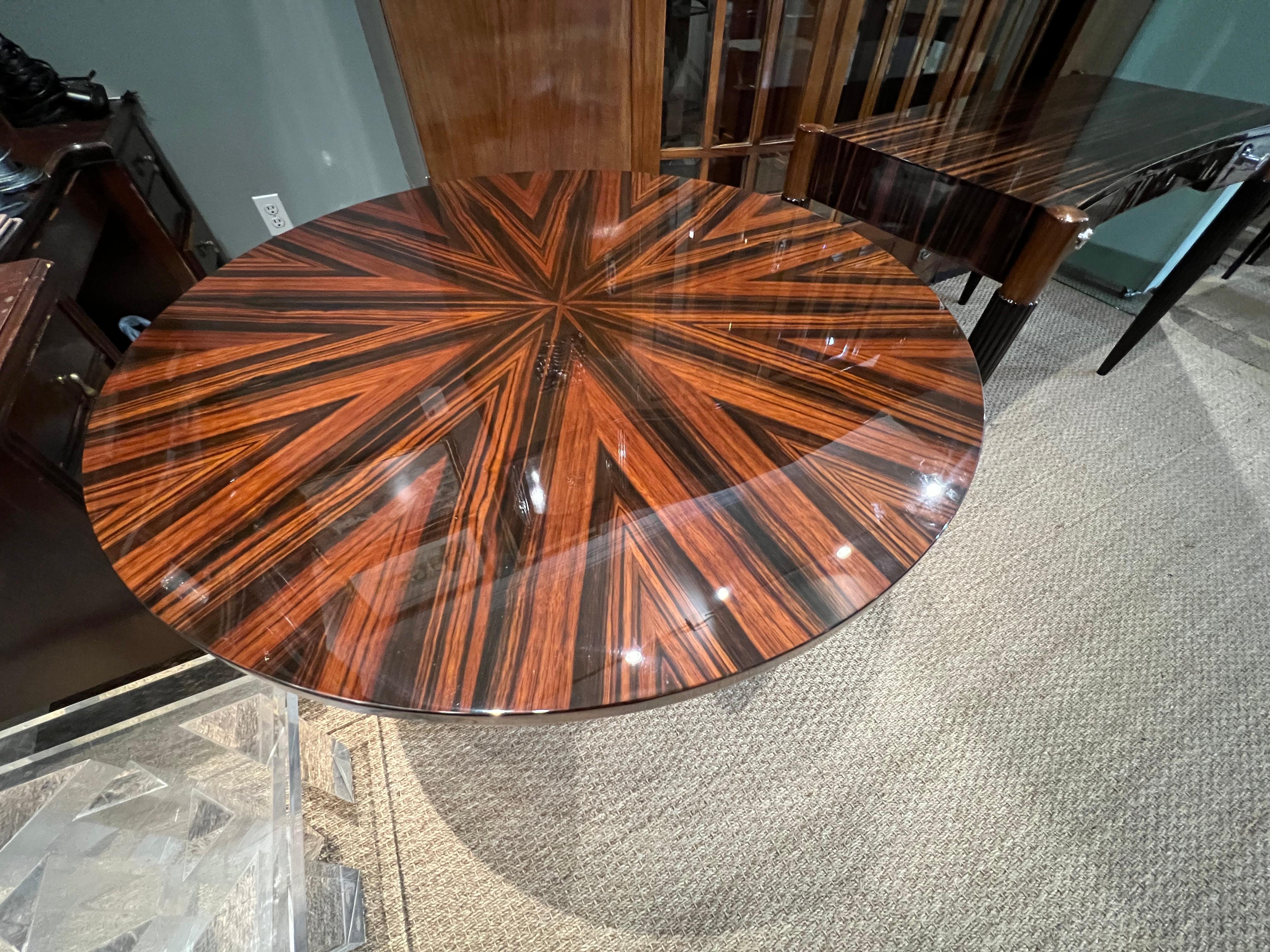 French Small Round Art Deco Breakfast Table in Macassar Wood For Sale