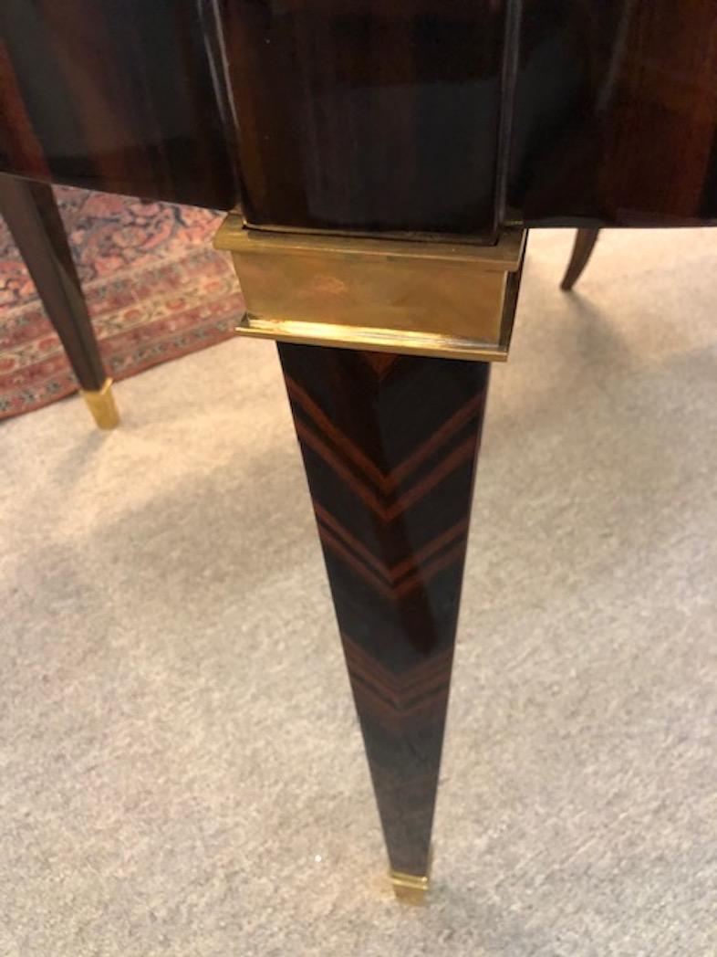 Small Round Art Deco French Table In Excellent Condition In Houston, TX