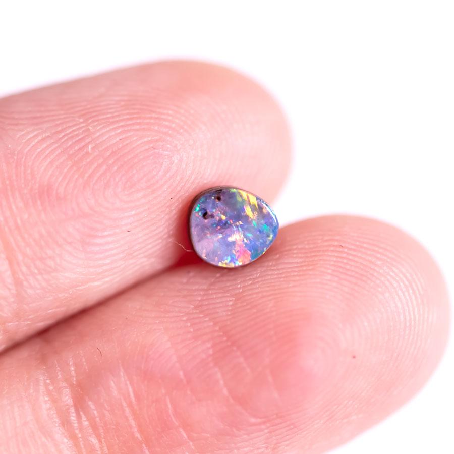 Opale Boulder australiano rotondo piccolo 0,50ct Gemma sciolta per la creazione di gioielli.

Spedizione nazionale gratuita USPS di prima classe! Borsa/scatola regalo in omaggio con ogni ordine!

Ogni pezzo di Opale è unico. Utilizziamo solo Opali