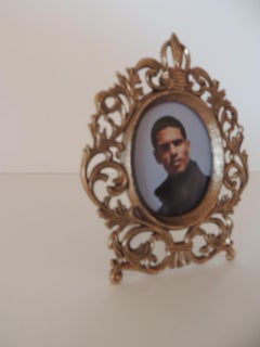 Small Round Brass Decorative Picture Frame