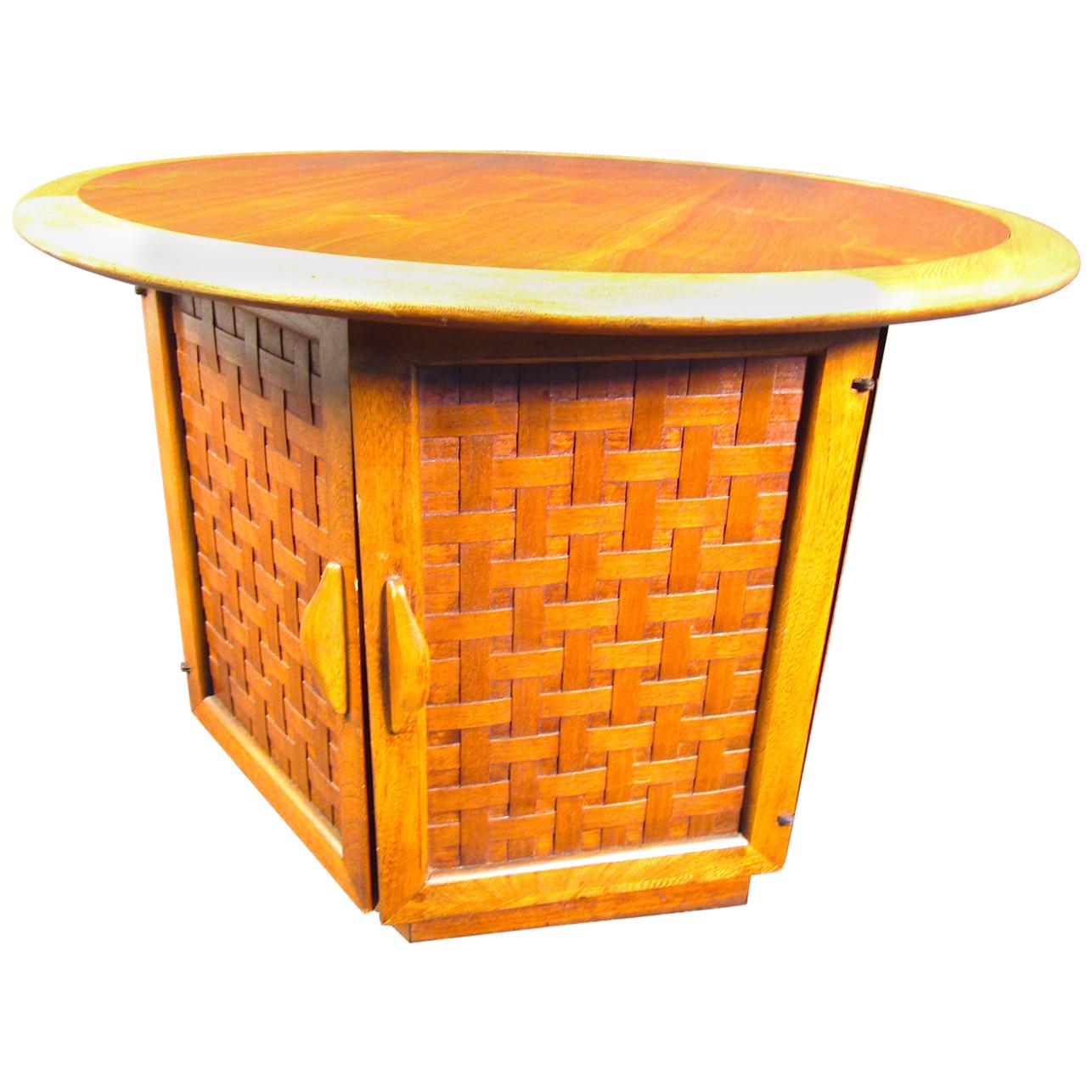 Lane Furniture Table basse ronde en teck du milieu du siècle en vente