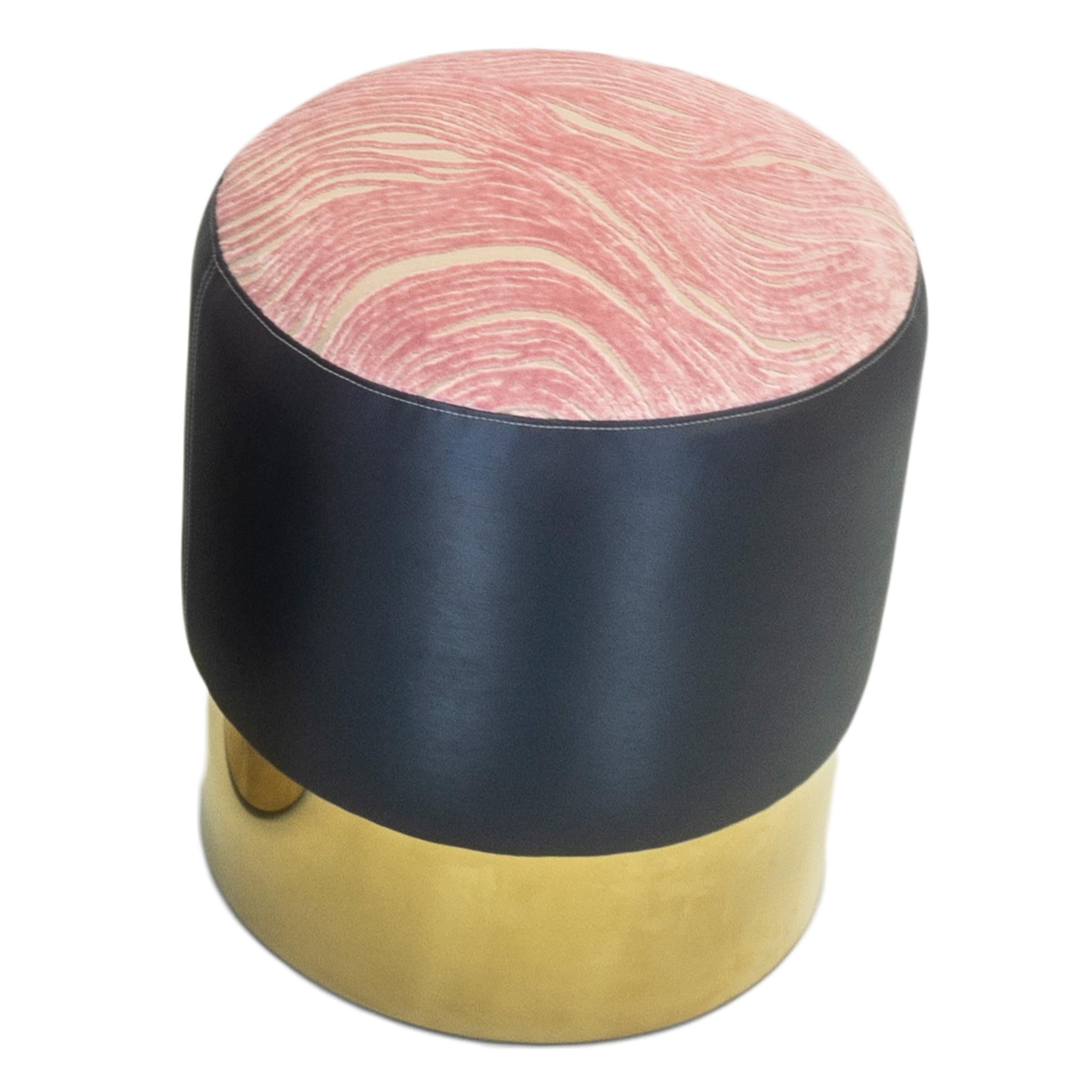 Moderno Ottomana rotonda piccola con base dorata in vendita