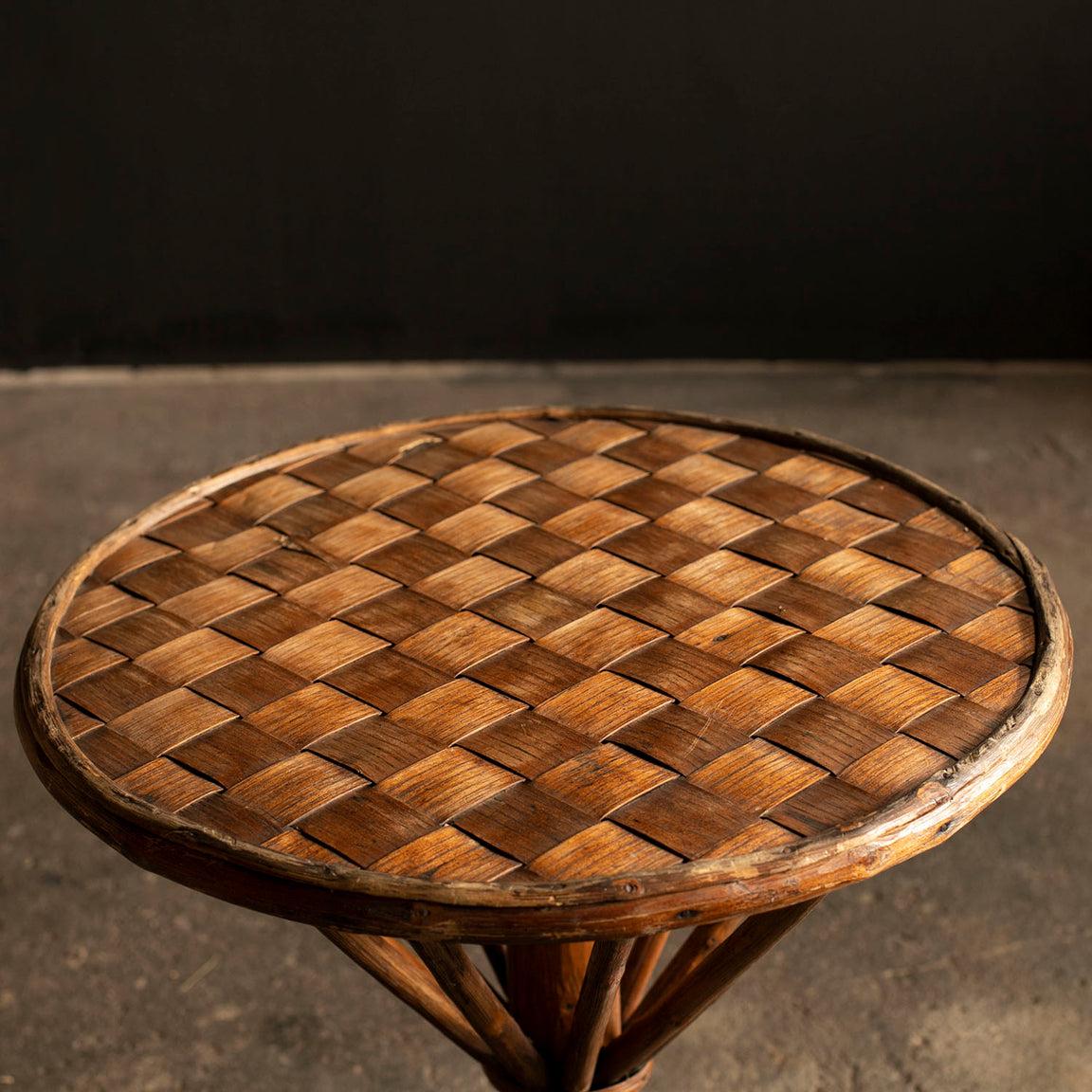 Rotin Petite table d'appoint ronde pour Pascal Raffier Vannerie, vers les années 1950, France