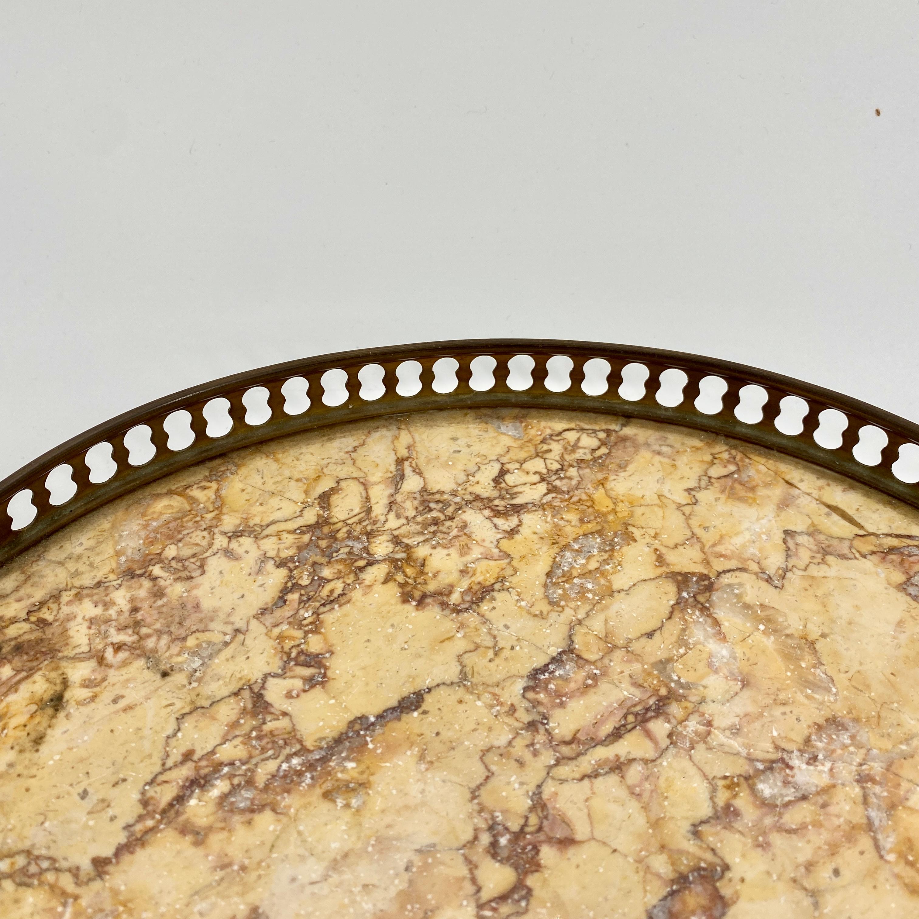 Small Round Tray with Red Carrara Marble Top and Brass Edging For Sale 2
