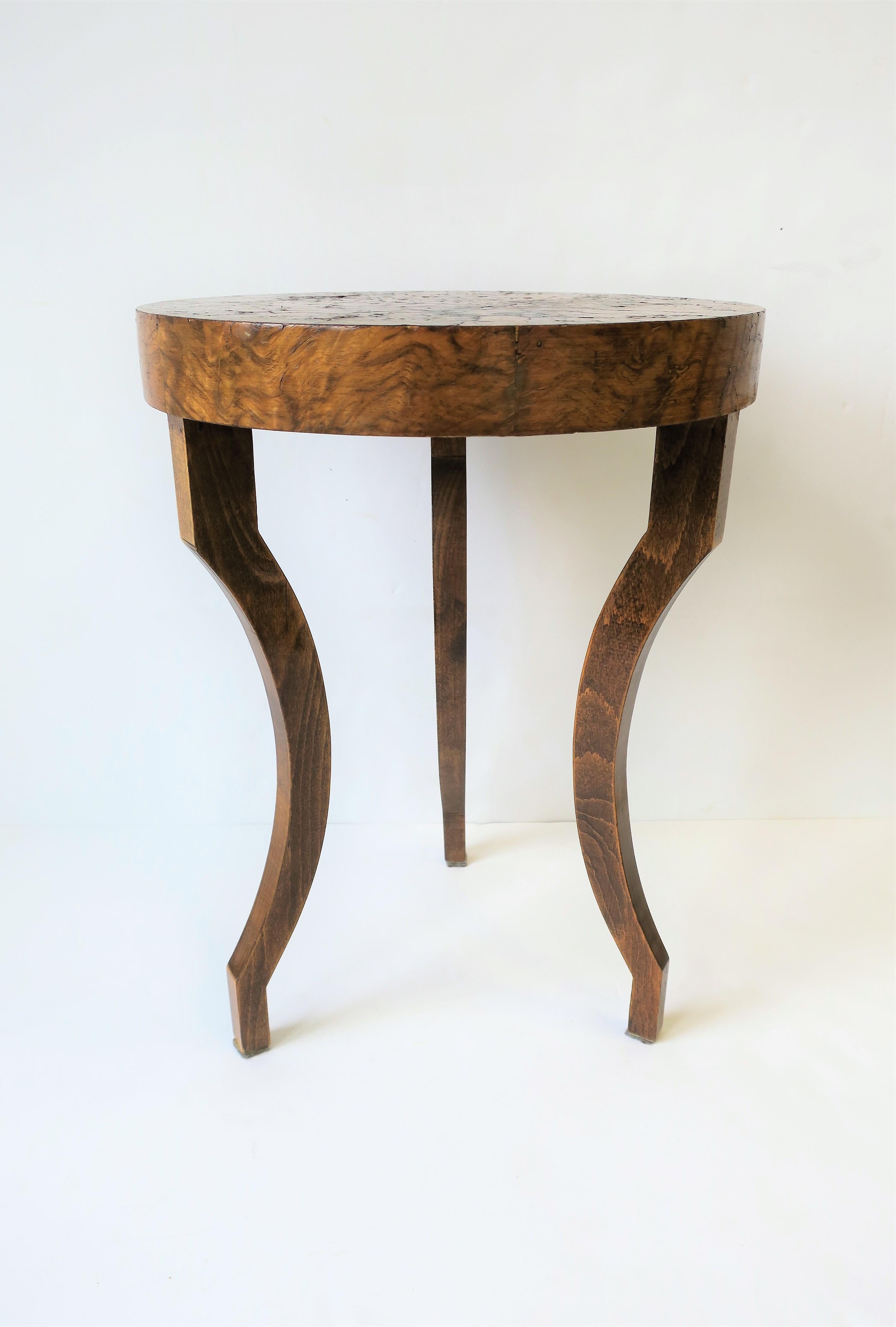 Small Round Wood Gueridon Side or Drinks Table 1