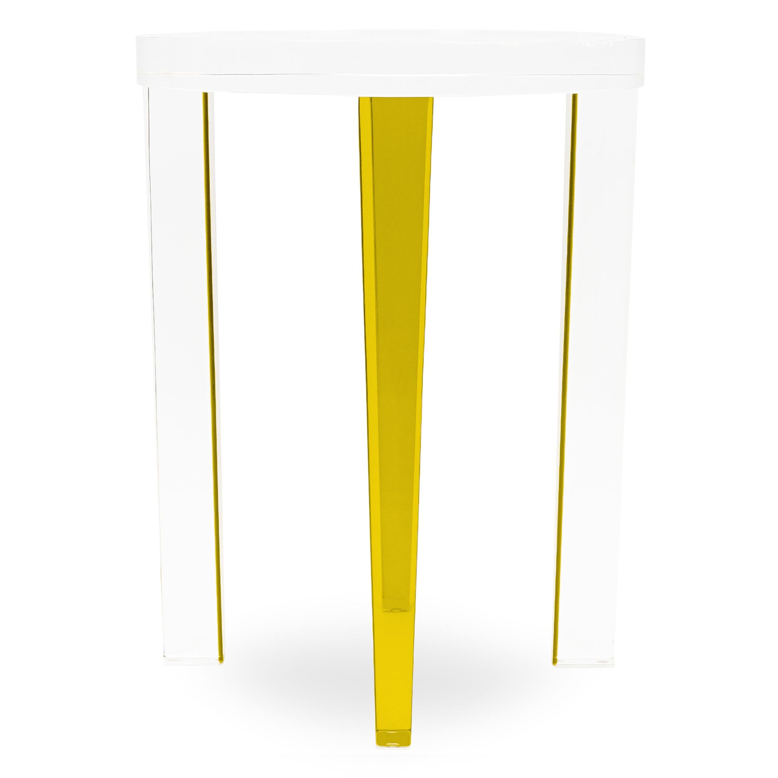 Small Round Yellow Lucite Four-Leg Side Table In New Condition For Sale In Greenwich, CT