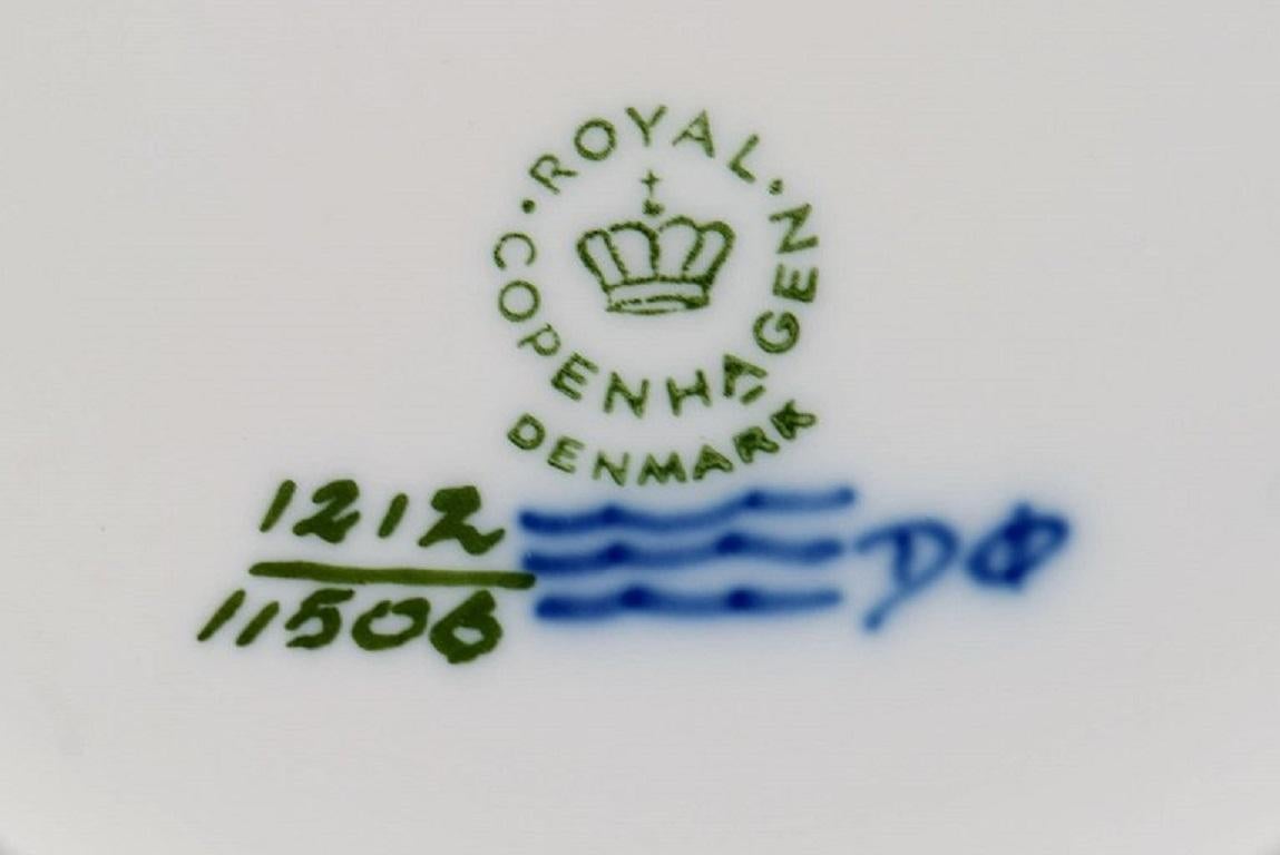 Porcelain Small Royal Copenhagen Blue Fan lidded tureen. Dated 1968 For Sale