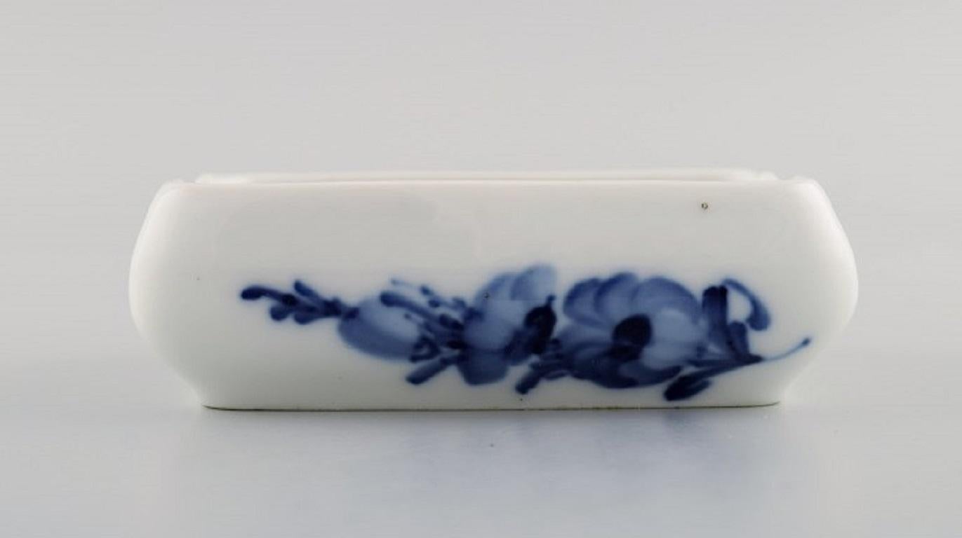 Hand-Painted Small Royal Copenhagen Blue Flower Salt and Pepper Bowl, Model Number 10/8150 For Sale