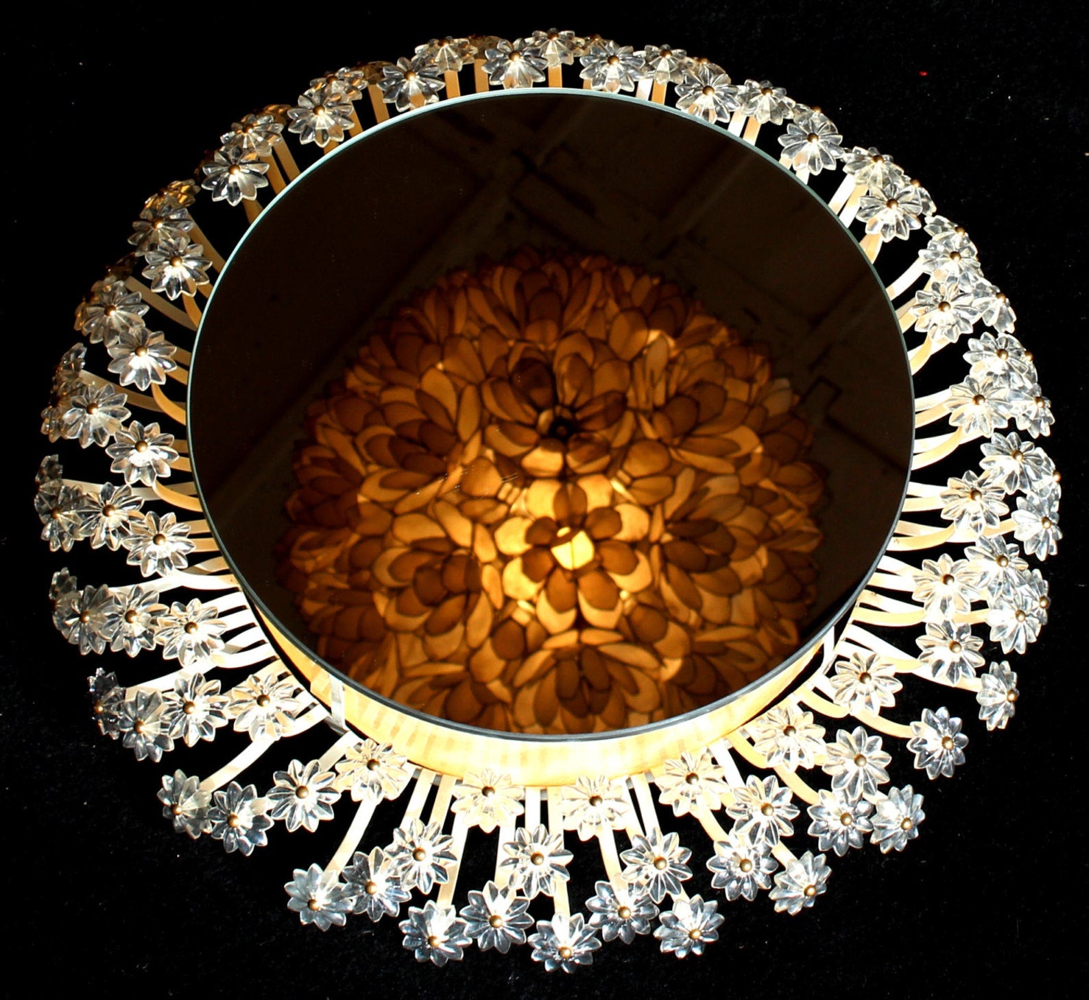 Emil Stejnar small illuminated flower mirror 1960s

Small illuminated mirror - 1 light (e27) white colored frame & perspex flowers 60s

Our small Austrian collection shows pieces of the manufacturer Rupert Nikoll in Vienna. The lighting designs
